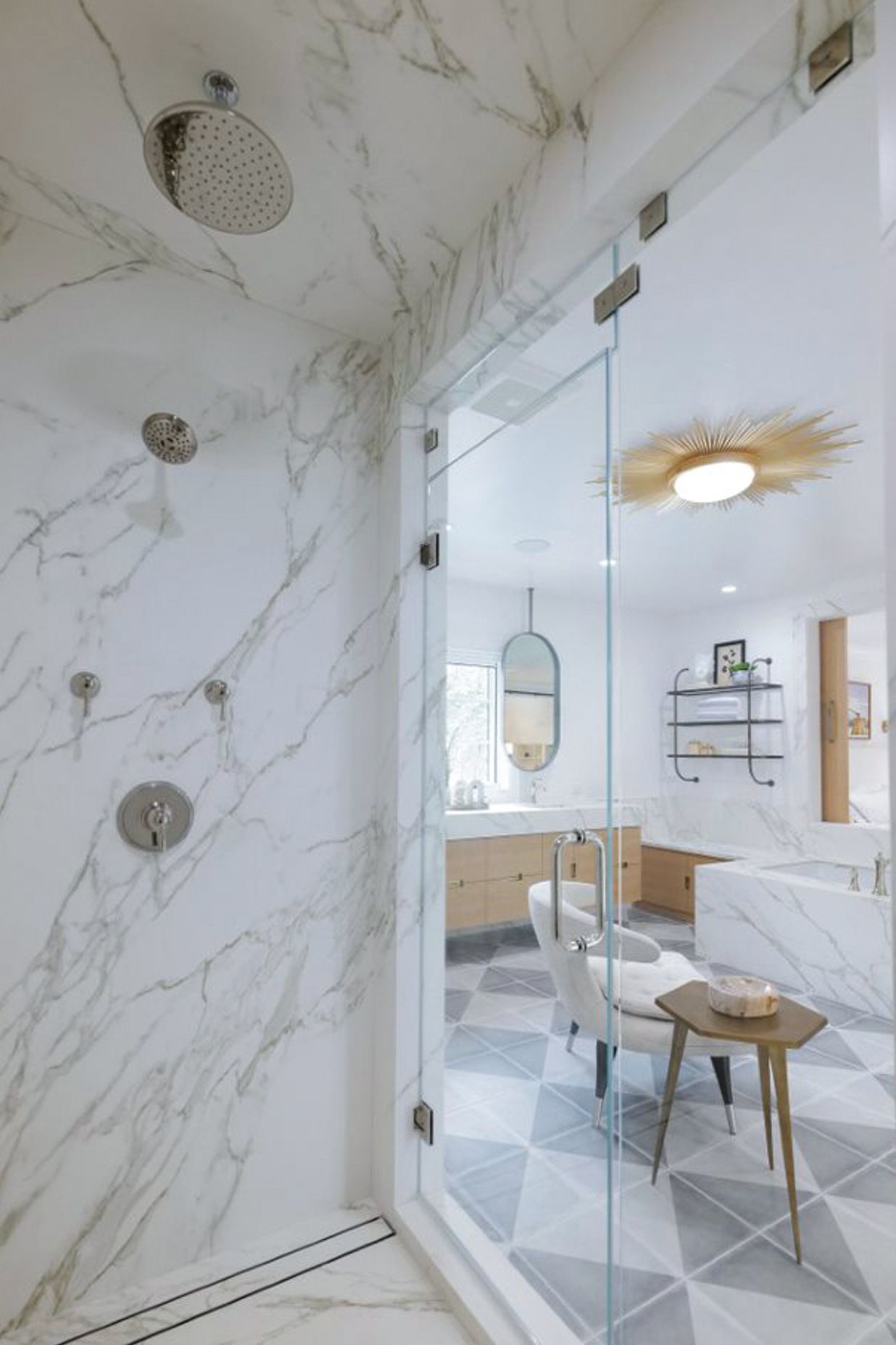How can you decorate white bathrooms? A few tips you can use