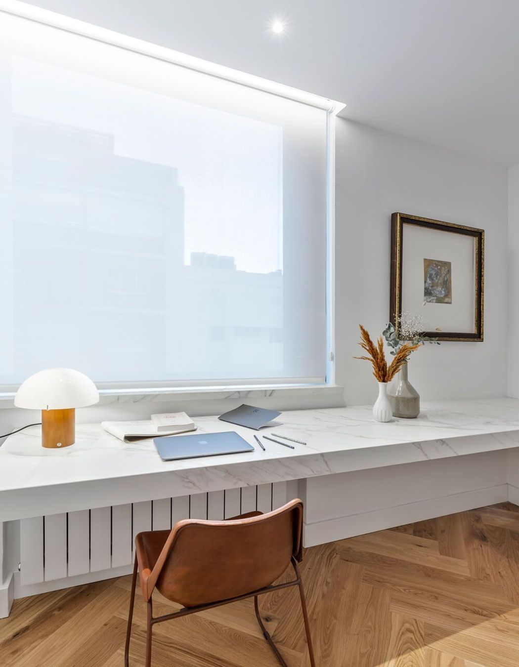 Motivating office workspaces