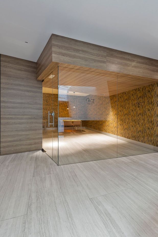 Motivating office workspaces