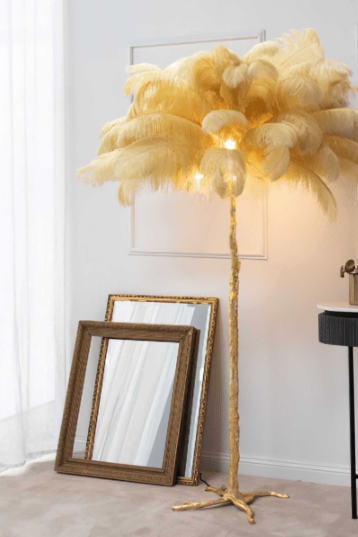 Brighton House Decor - Lamp Feather Ostrich