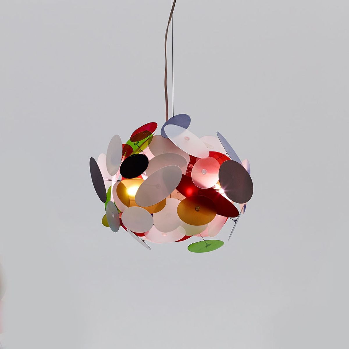 10 popular materials used for lamp shades in Australia