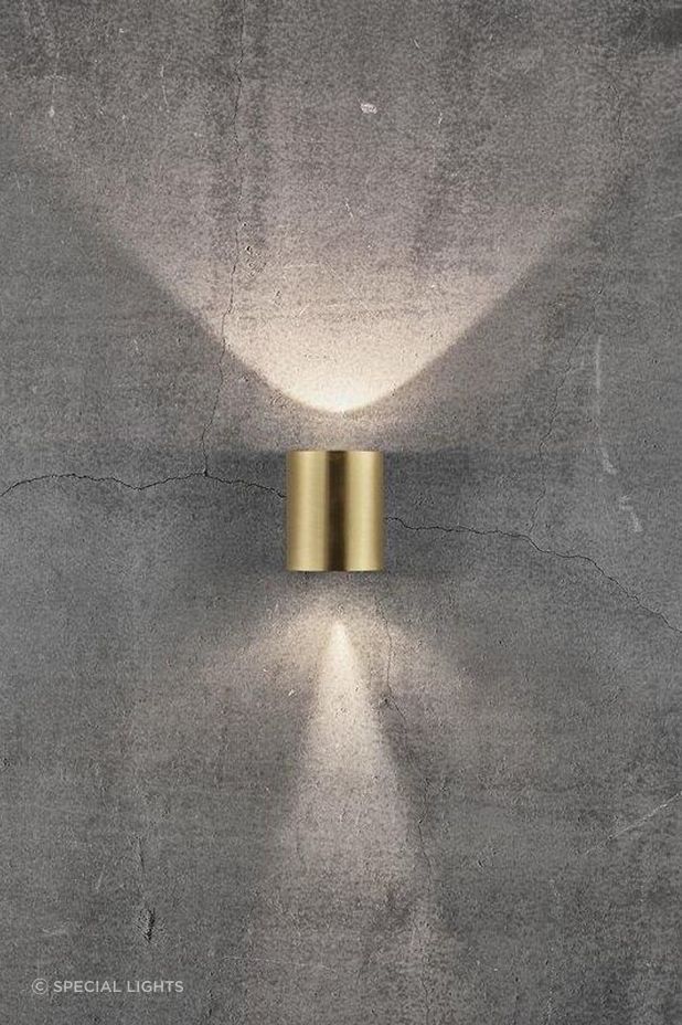 Manu up and down lights can be adjusted to emit either a strong bright light or a more ambient soft light.