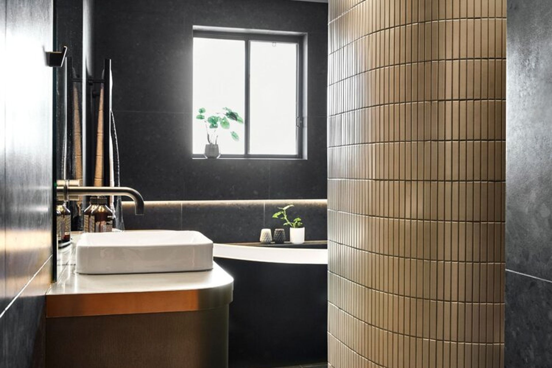 Finalist NSW Large Bathroom of the Year, Berkley Main Bathroom