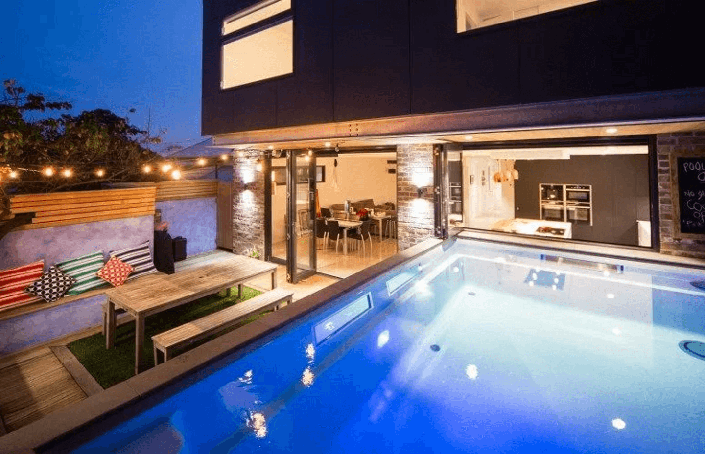 How to Select the Best Small Swimming Pool in Melbourne
