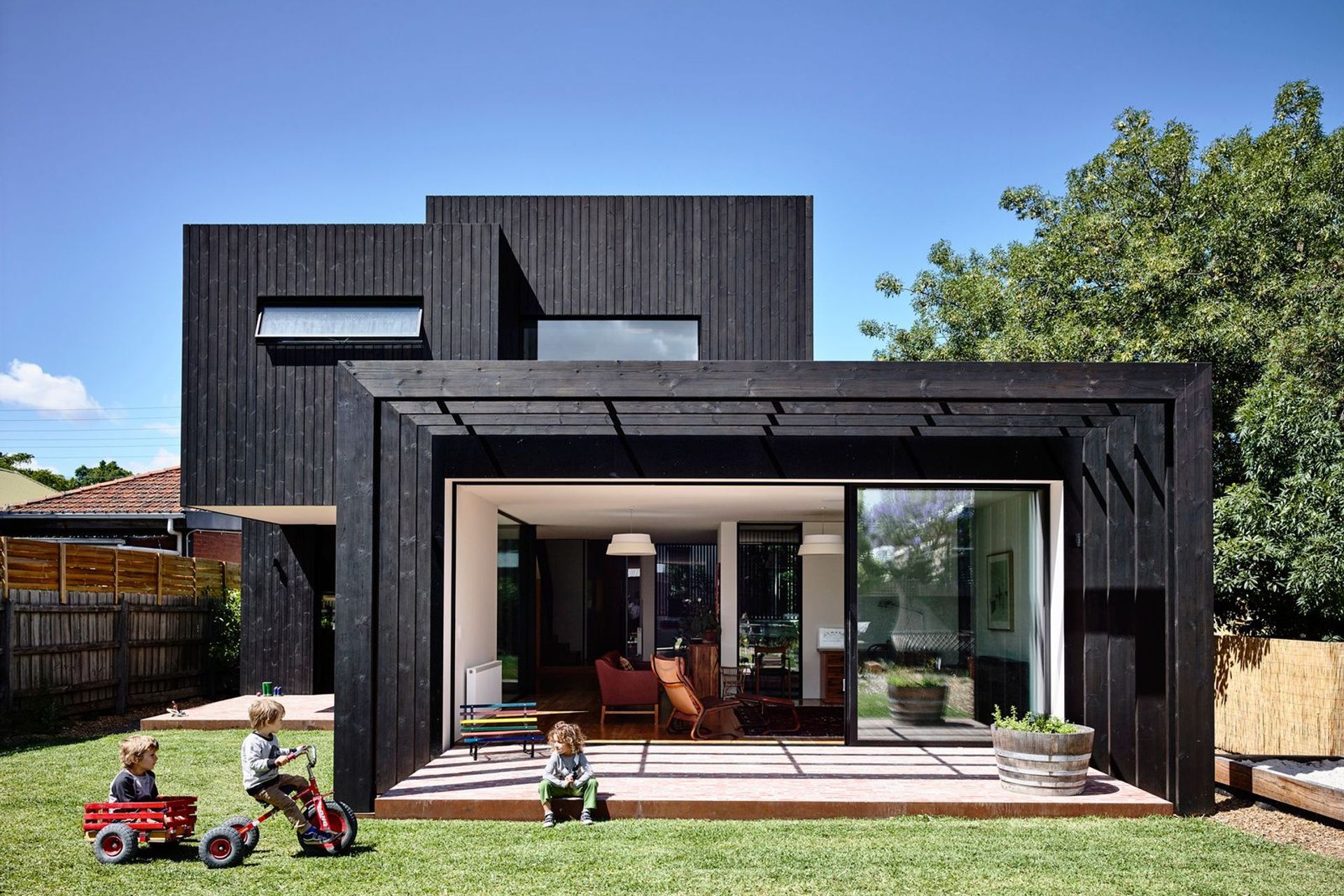 Garth by Ola Architecture Studio | Photography by Derek Swalwell