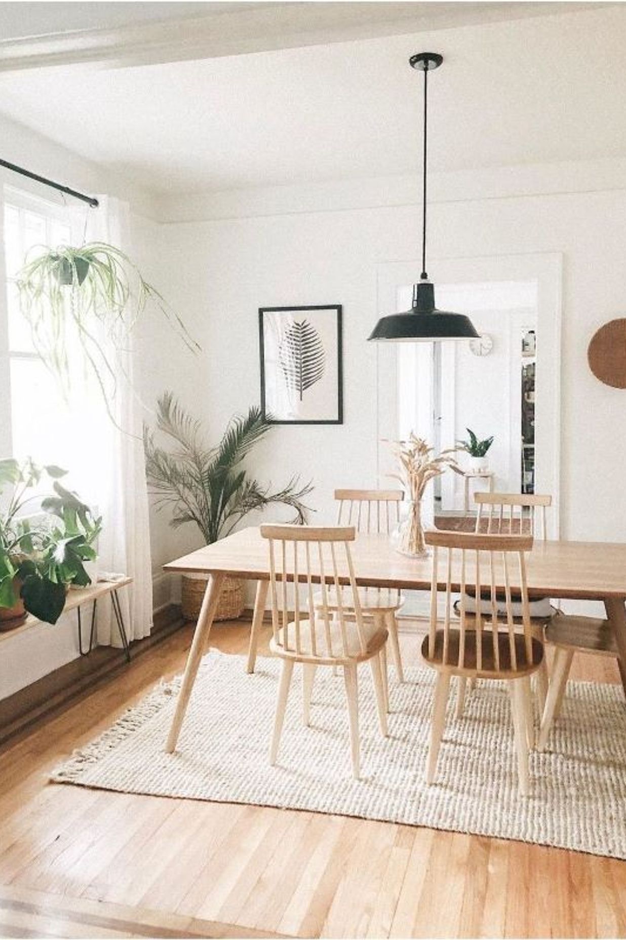 Styling your Dining Room Furniture on a Budget
