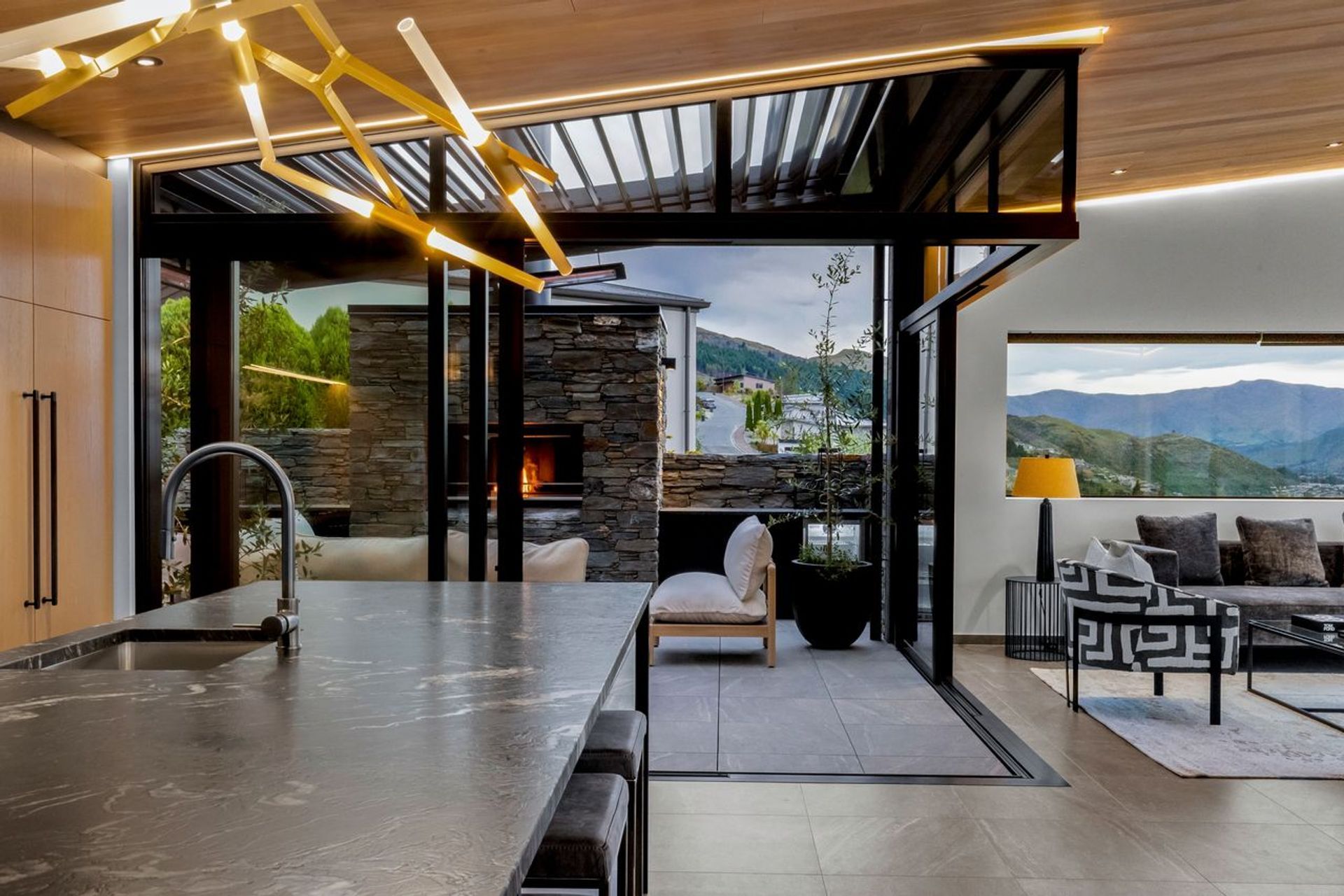 Contemporary New Zealand Home Overlooking the Country’s Longest Lake Lists for NZ$4.5 Million