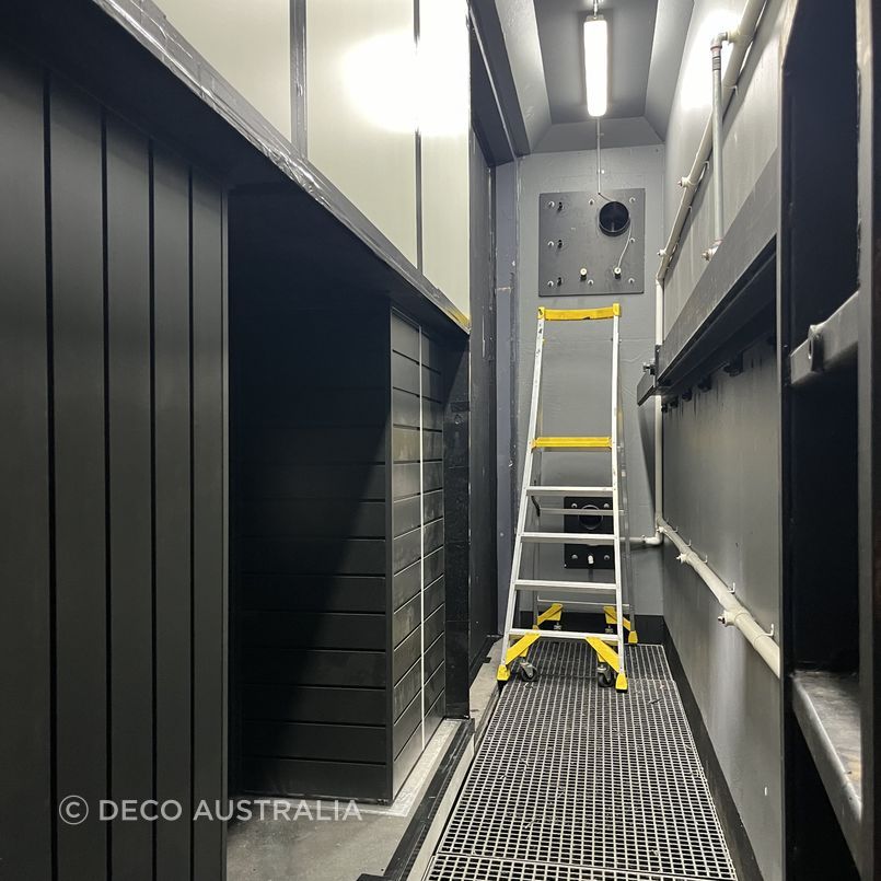 inside-weatherproofing-testing-chamber-decoclad-v2.jpeg