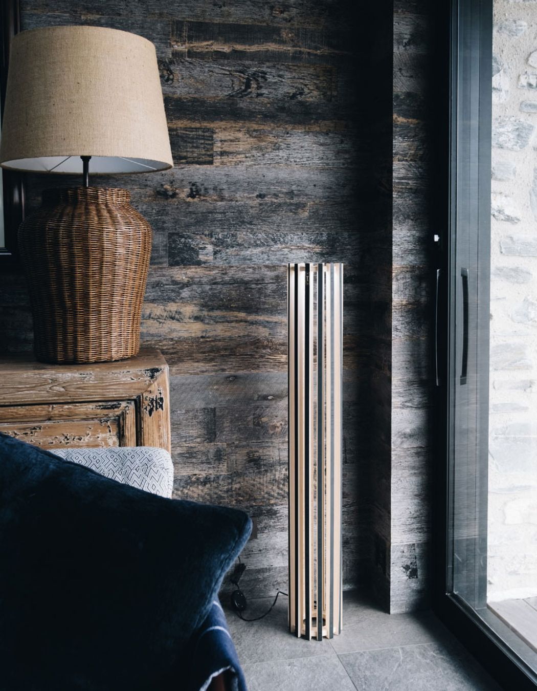 Modern Bamboo Lighting Design for Beautiful Living Spaces