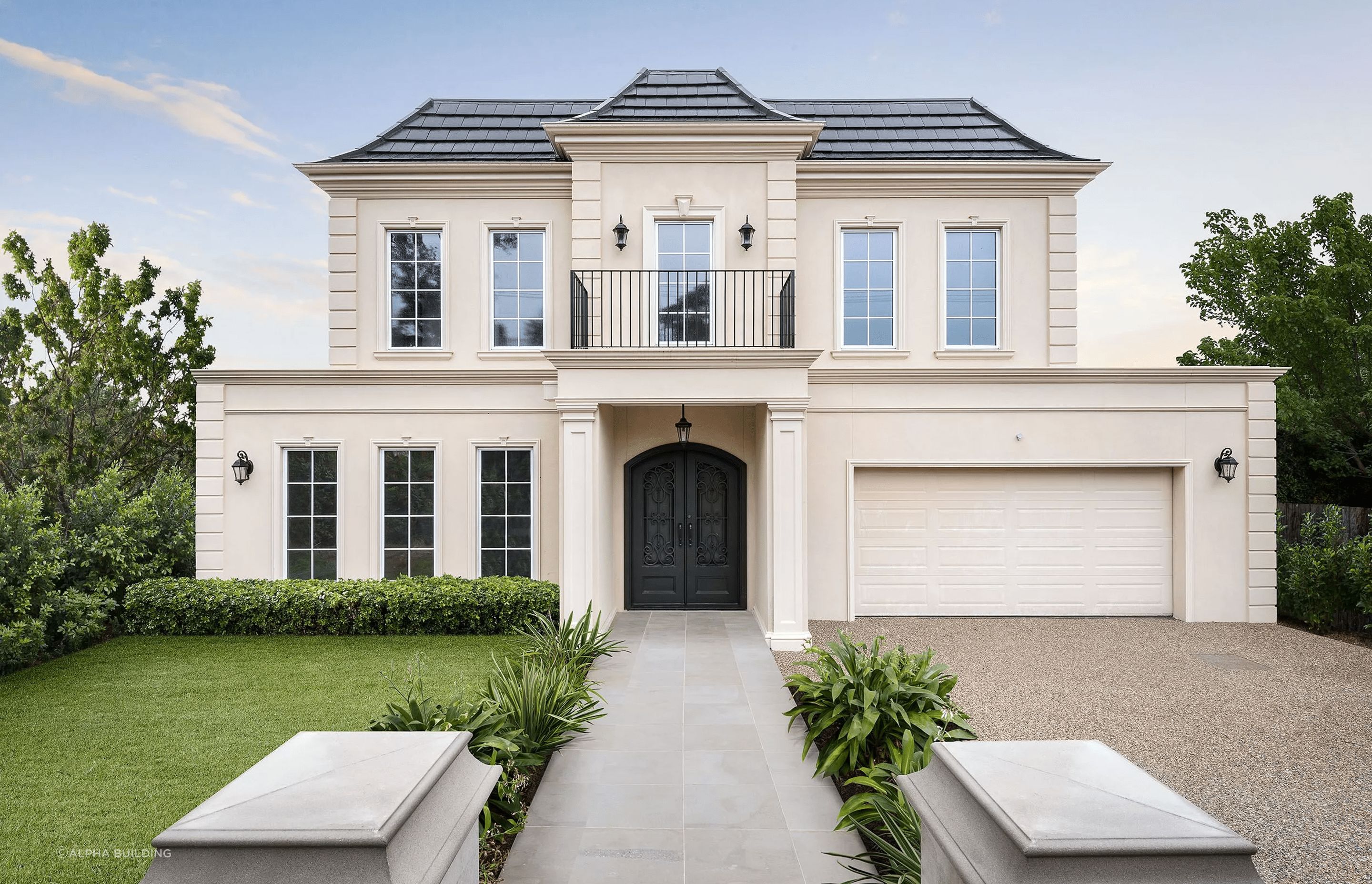 A regal front door, majestic lanterns and picture perfect gardens are all common features of French Provincial style homes. Featured Project: Montgomery by Alpha Building