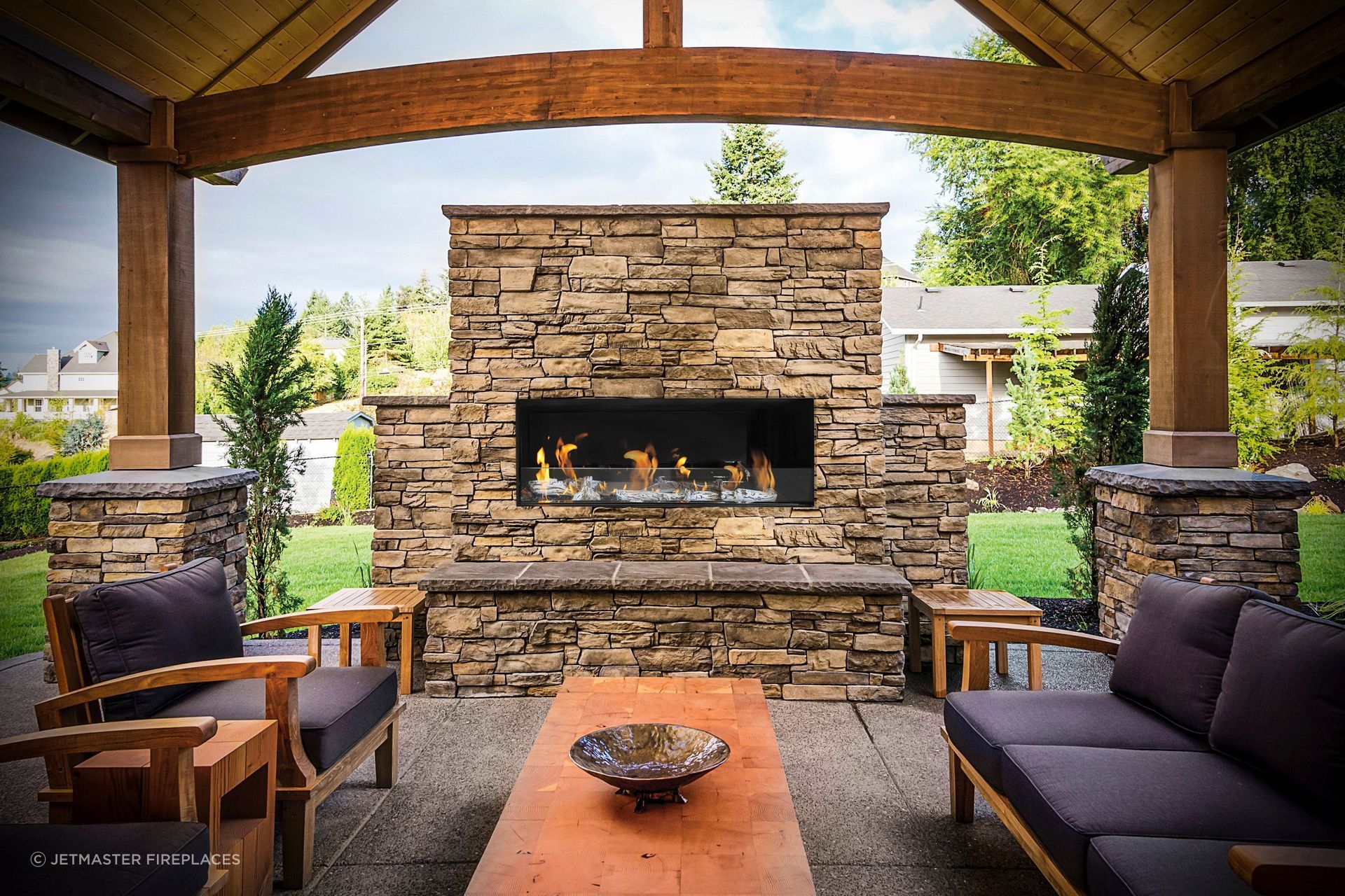 patio-horizon-gas-fireplace.jpg