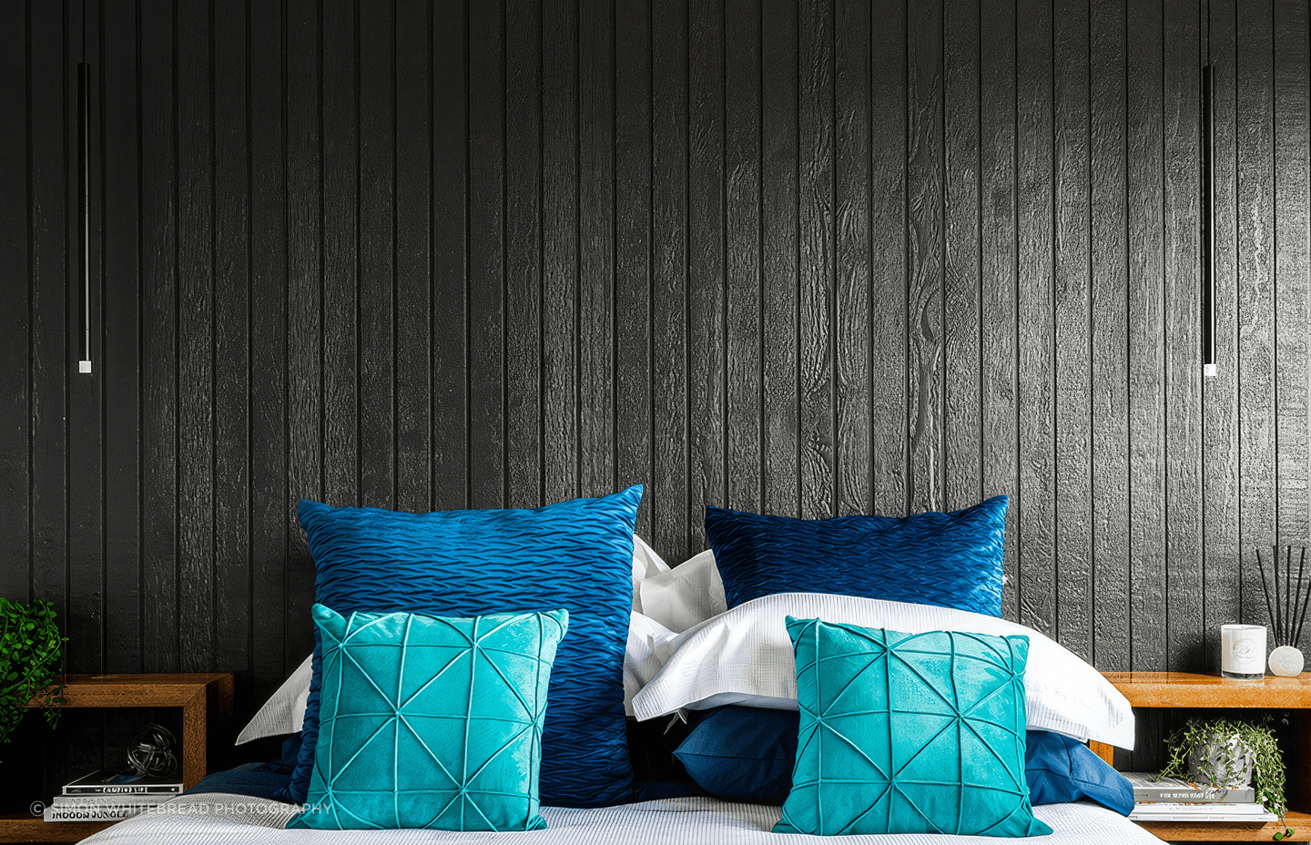 Weathergroove 75 Woodsman painted Dulux Monument