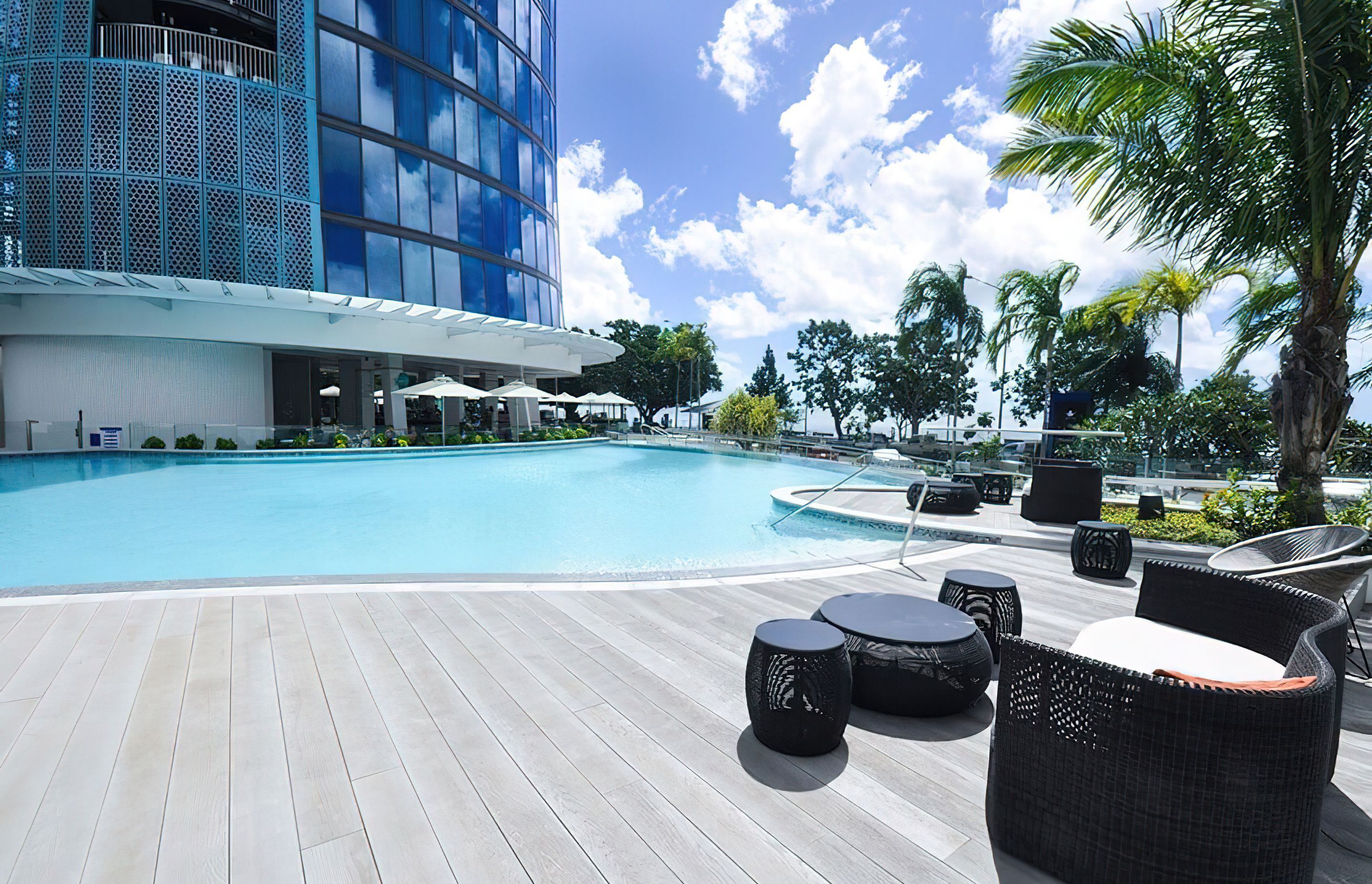 Stunning 5 Star Hotel Resort pool decking in Cairns.