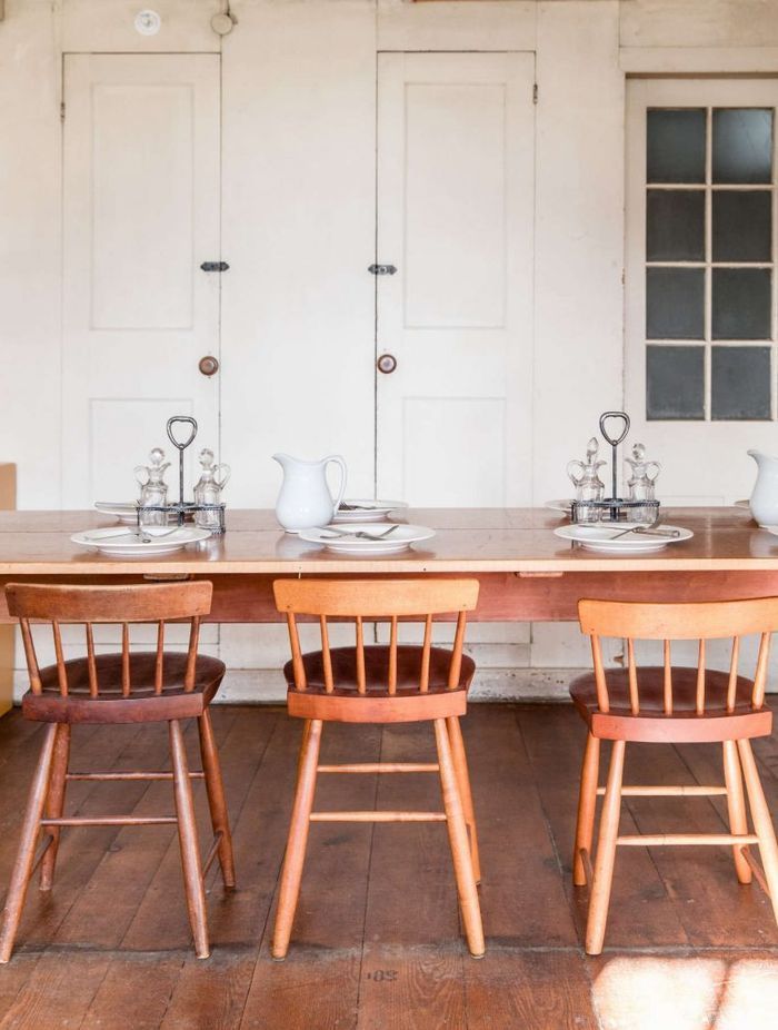 A Shaker Dining Room | Source: https://www.remodelista.com/posts/shaker-style-design-lessons-canterbury-shaker-village/
