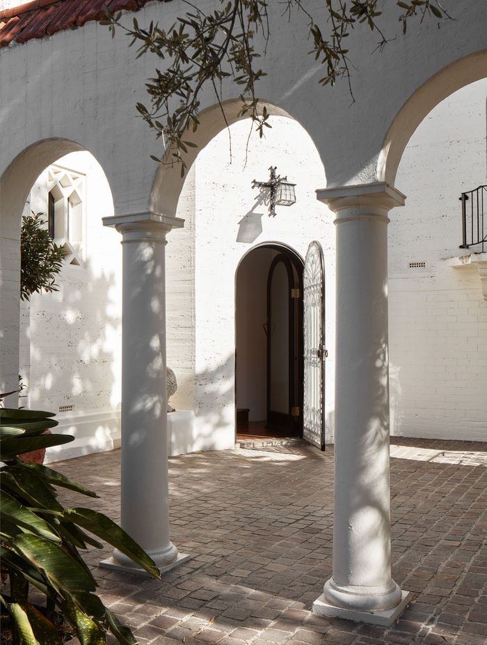 Lewis House by Studio Roam | Photography by Jack Lovel