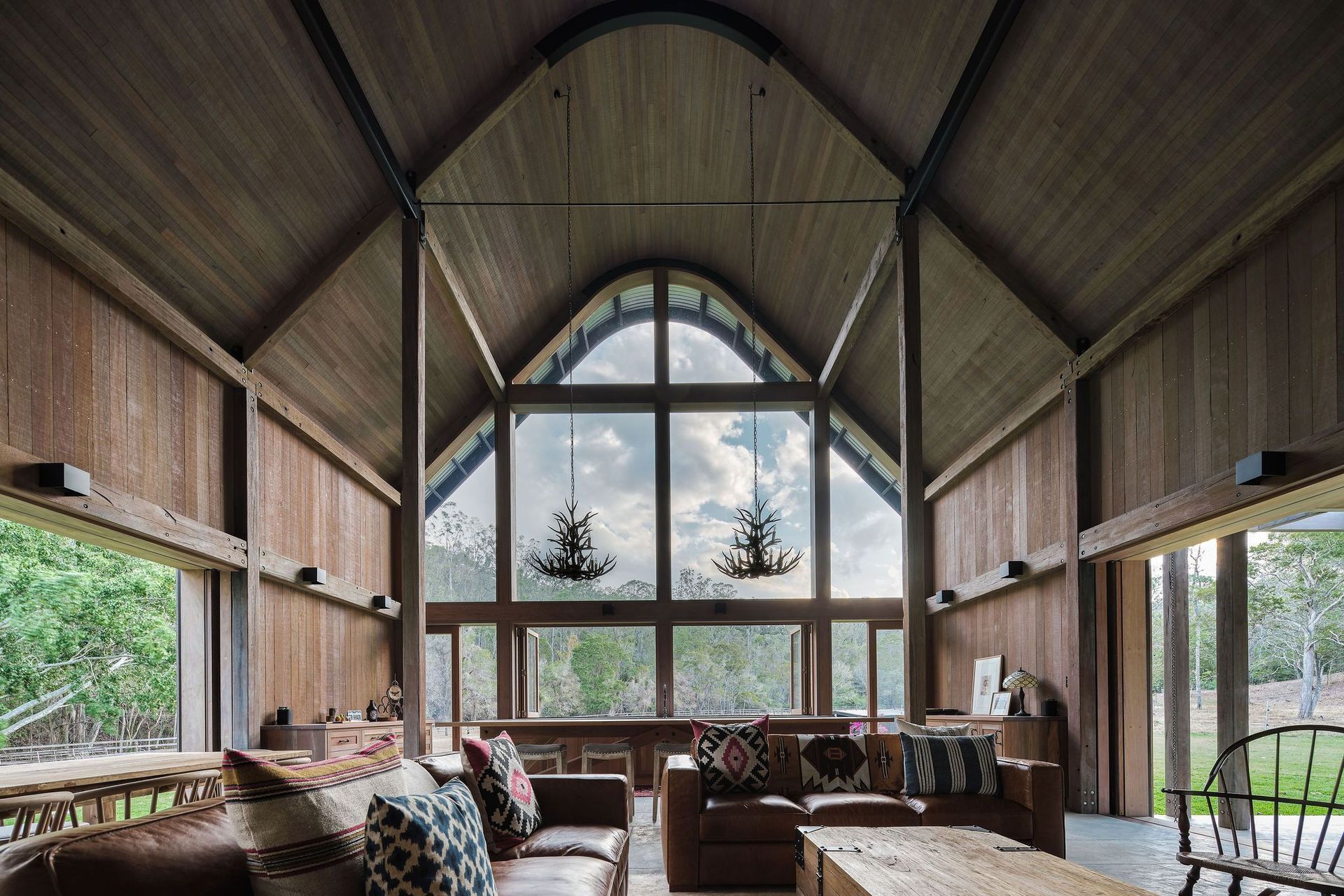 Expansive open plan interiors offer plenty of living space. Photography: Amy Macpherson Studio.