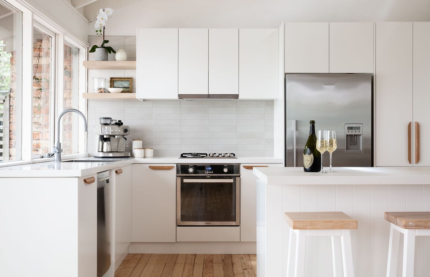 Trappers Way by Coastal Kitchens + Bathrooms | Photography by Thomas Dalhoff