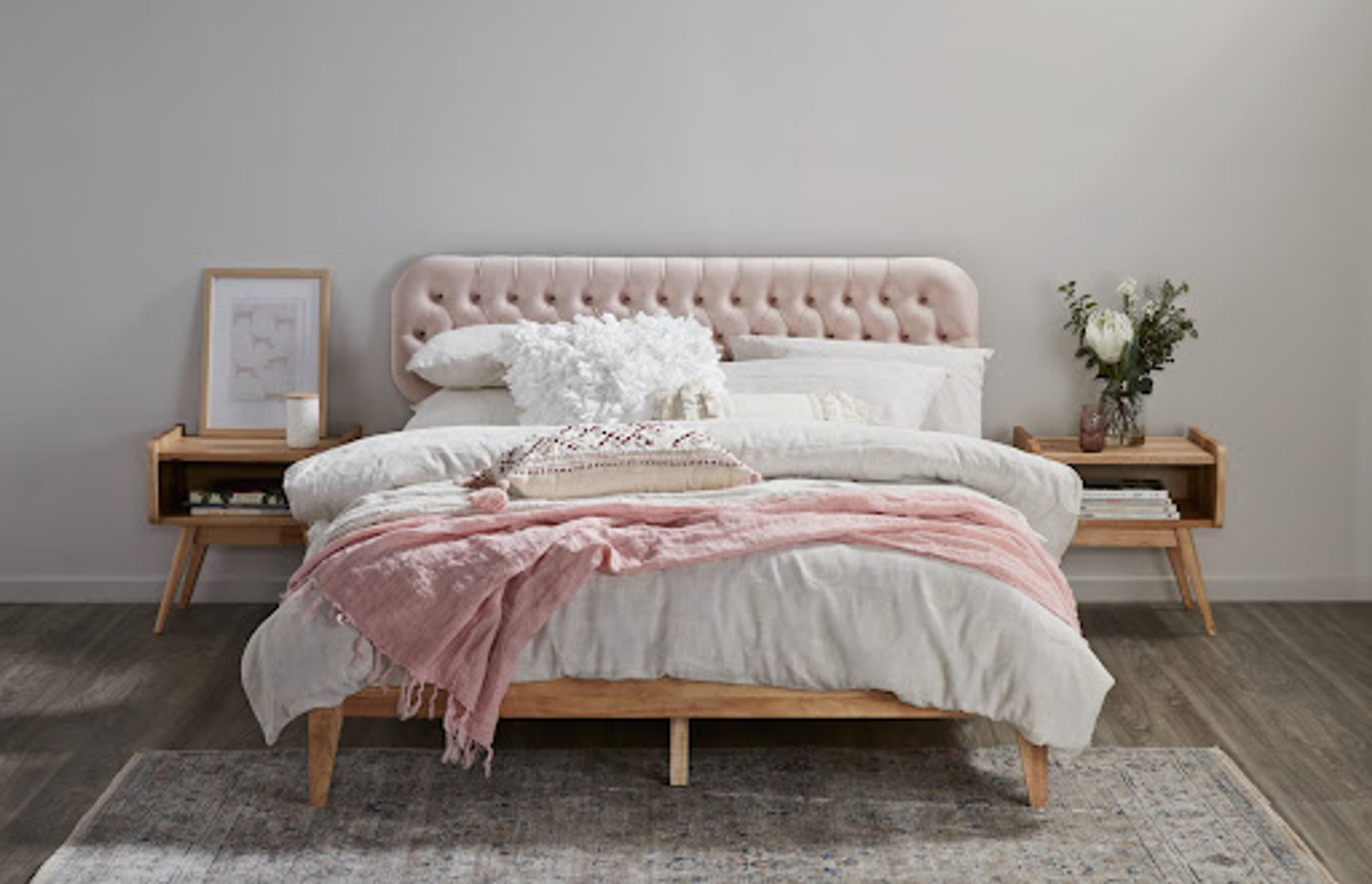 Ideas to Decorate a Bedside Tables B2C Furniture