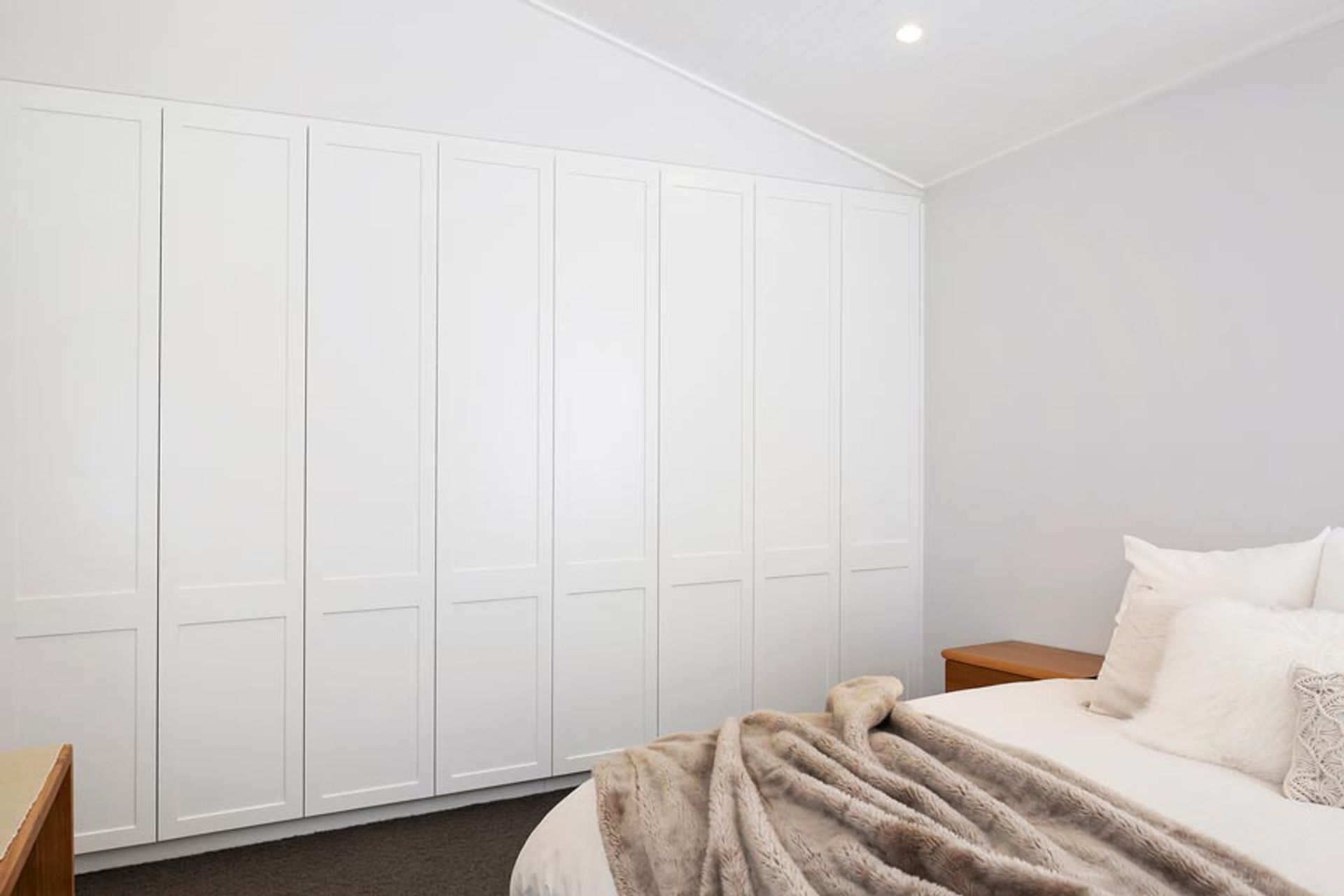 Custom Designed Built-Ins and Walk-In Wardobes