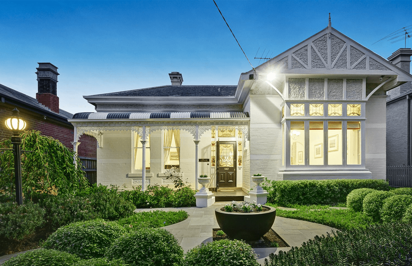 Camberwell by Anthony Scott Landscape Design | Photography by Christine Griffiths