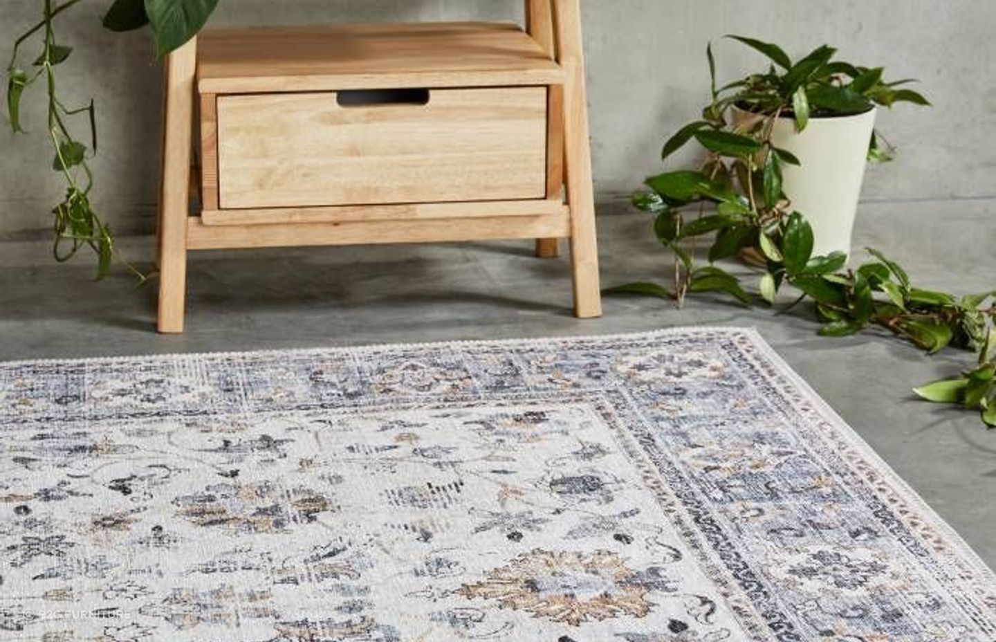 Wren Traditional Floral Rug from B2C Furniture