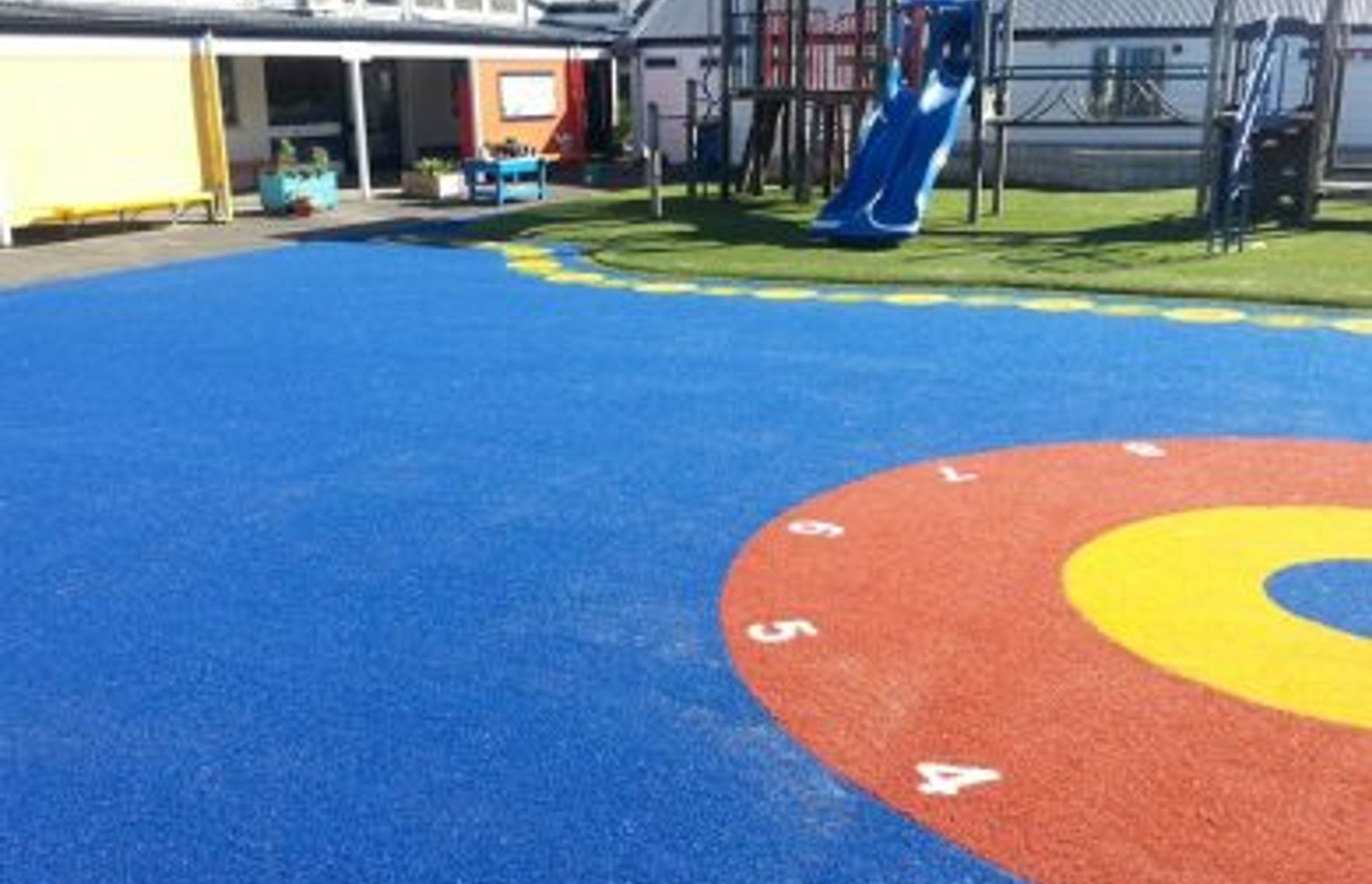 Dynamic &amp; Durable Synthetic Grass for Schools