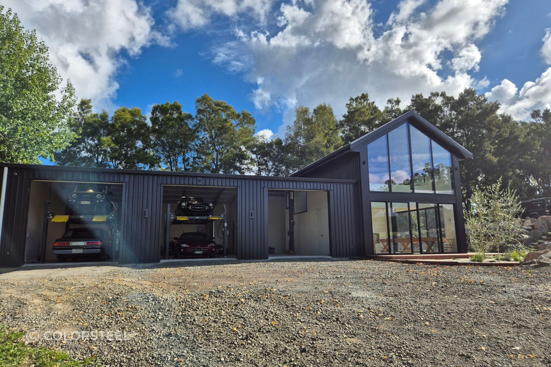 The Kahikatea Shed took out the COLORSTEEL award for Lifestyle Building of the Year,