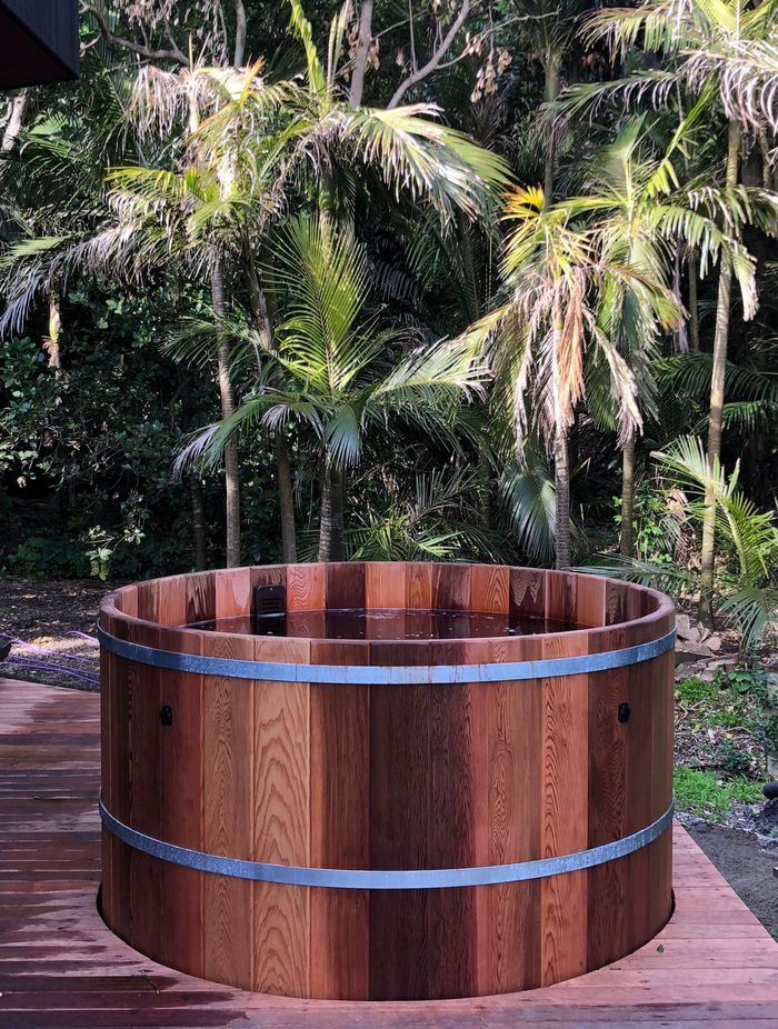 5-Foot-Tub-Colonial-Hot-Tubs-17469.jpg