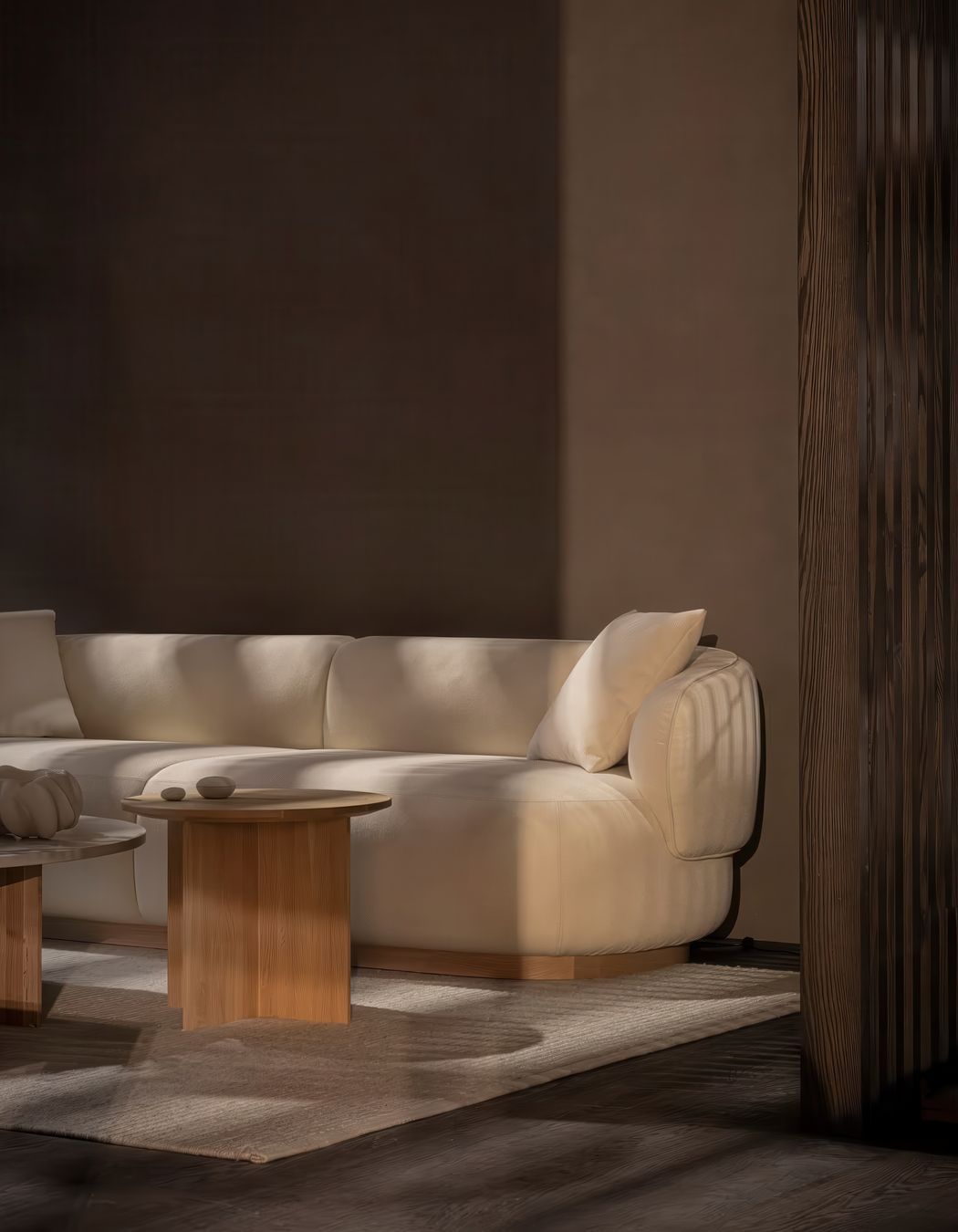 A new sofa design which is yet to be commercially released, has been presented with Case Study 10 Azabu Hills Residence. Featured with N-ST02 Coffee Table.