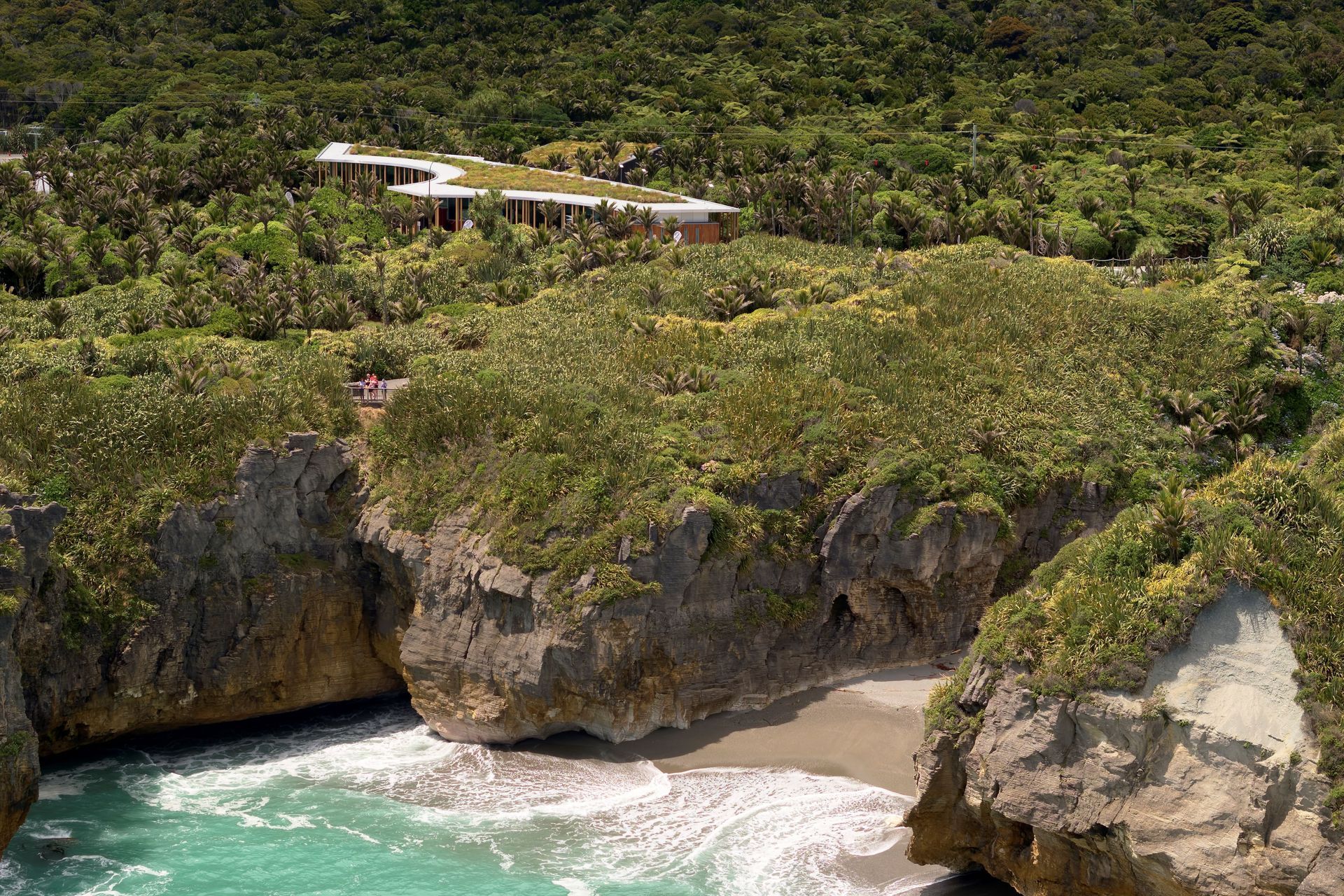 Punangairi Visitor Center by Sheppard & Rout Architects | Photo Credit: Jason Mann Photography