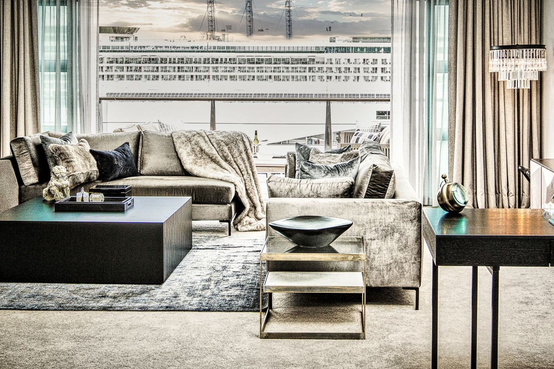 Shanly transformed her client's waterfront apartment into a space resembling a luxury hotel suite.