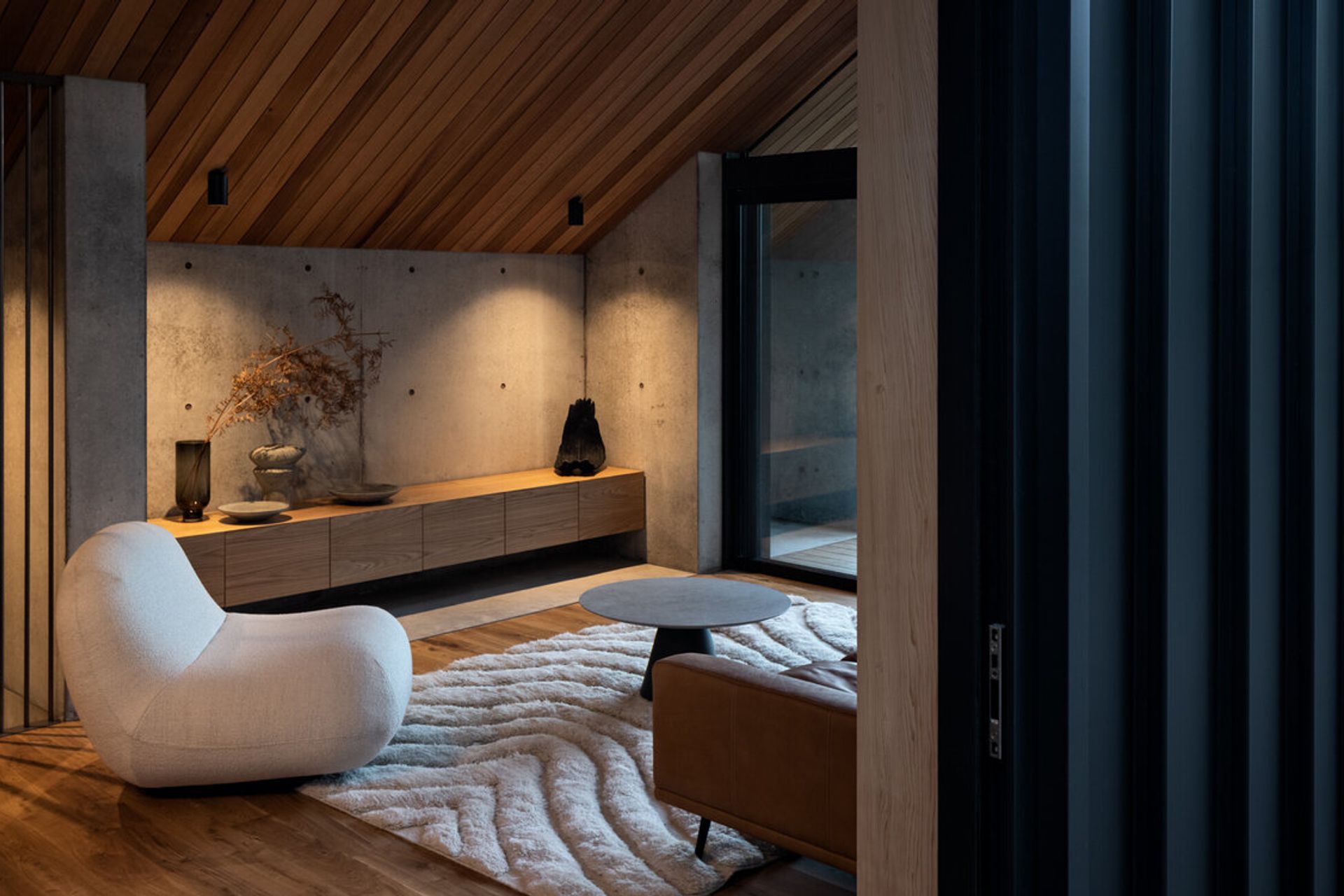Dorset Construction pushed the boundaries with in-situ concrete for the Party Wall project, achieving a sculptural form and immaculate finish.