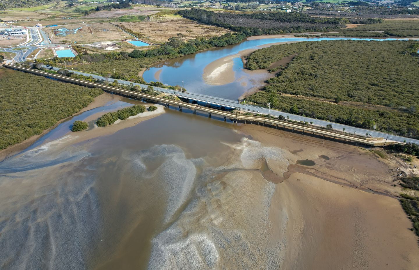 “One of the key items for the success of the project was the supply and delivery of the timber,” says lead contractor, Fulton Hogan project engineer Brett Vermeulen. 