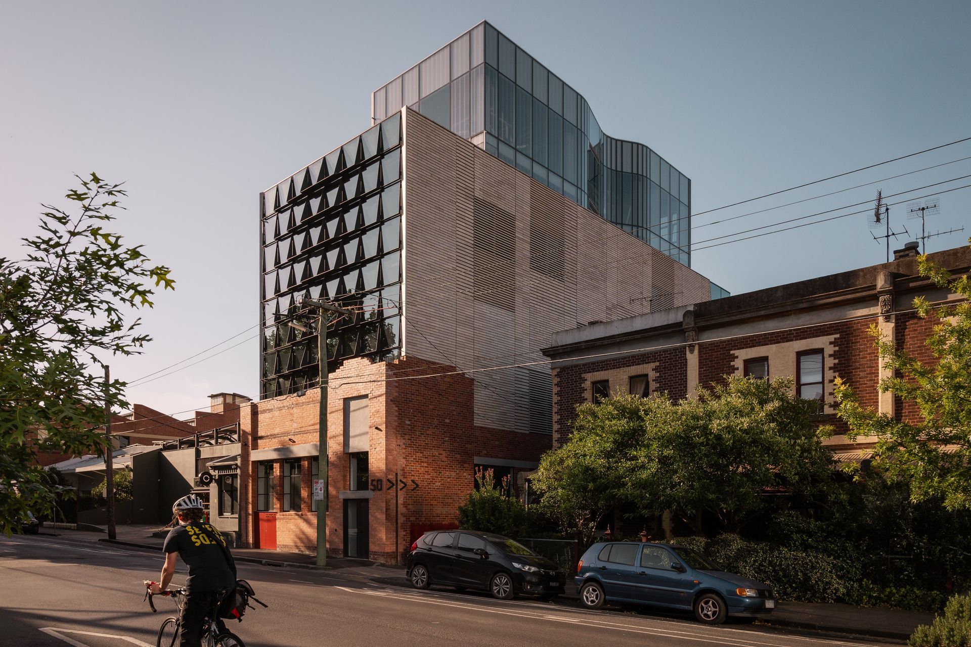 At Zero Gipps, the brick isn’t fully embedded in the concrete. “But the strength of the bond allowed the confidence to design and manufacture,” says Robertson.