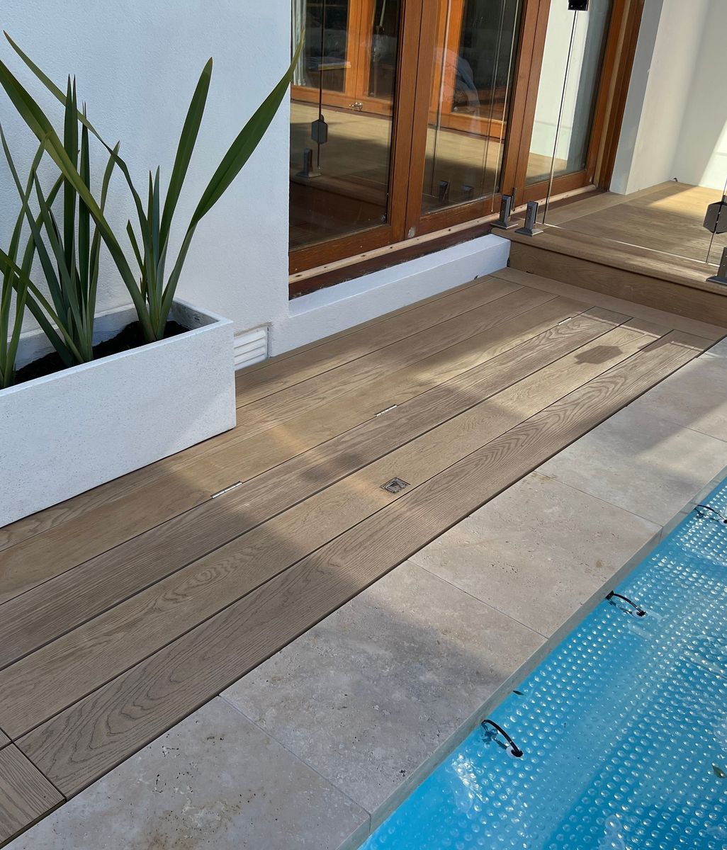 The Award-winning Pool Cover System that’s Completely Hidden