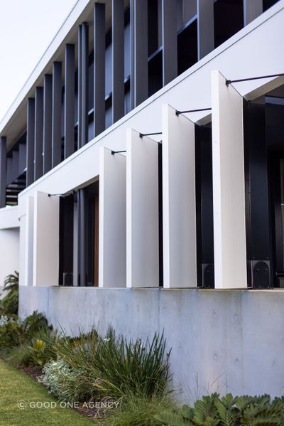 The Eagle House by Justin Humphrey Architects