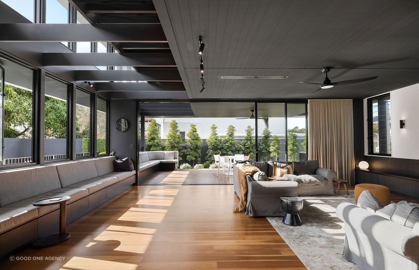 The Eagle House by Justin Humphrey Architects