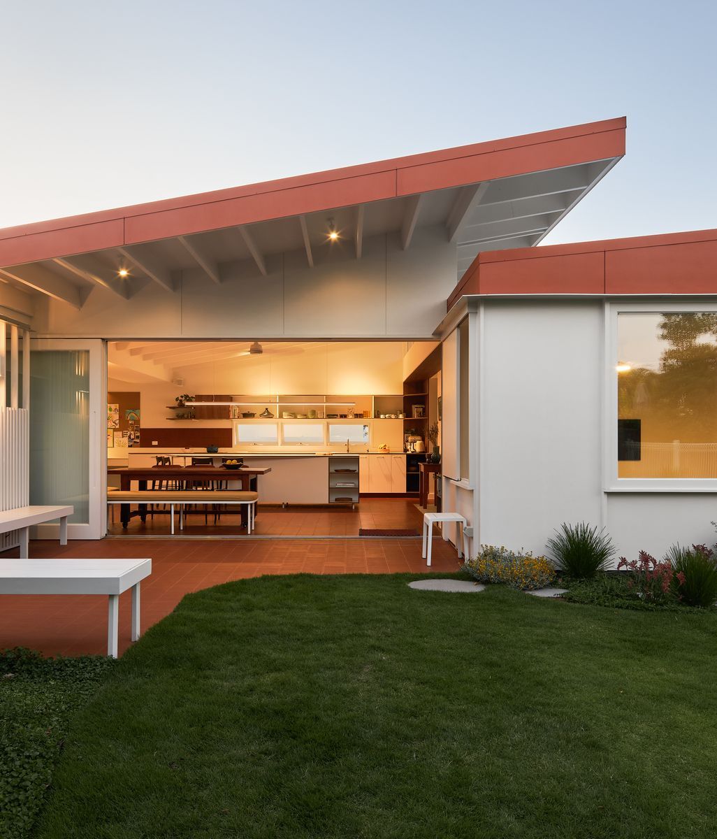 The reimagining of a 1970s Gold Coast cottage