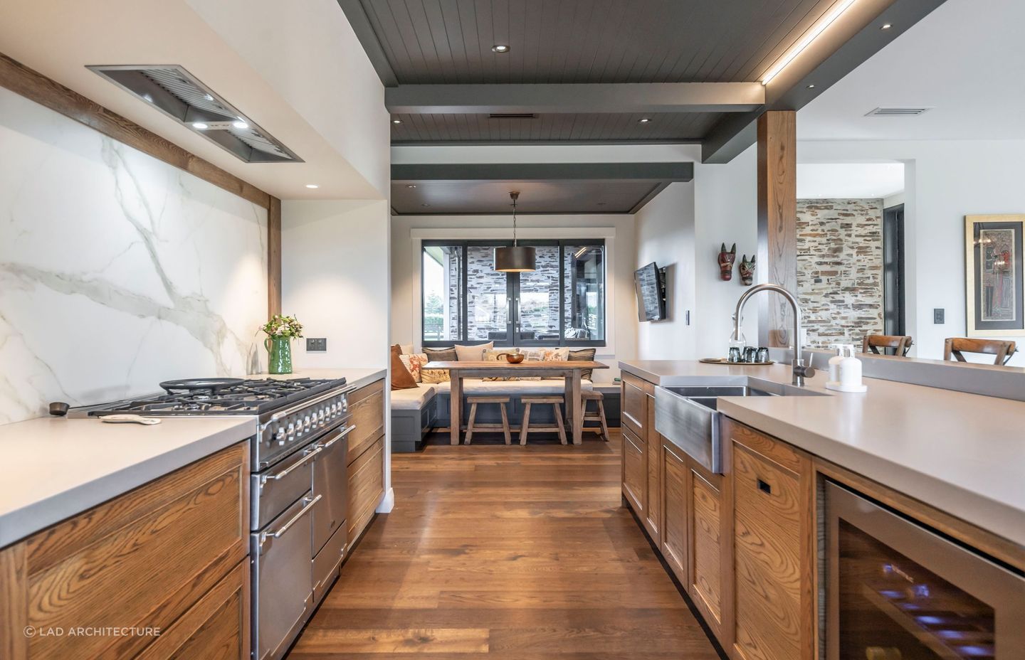 The rustic warmth of the interior creates an incredibly inviting atmosphere. | Photography: Locus Creative