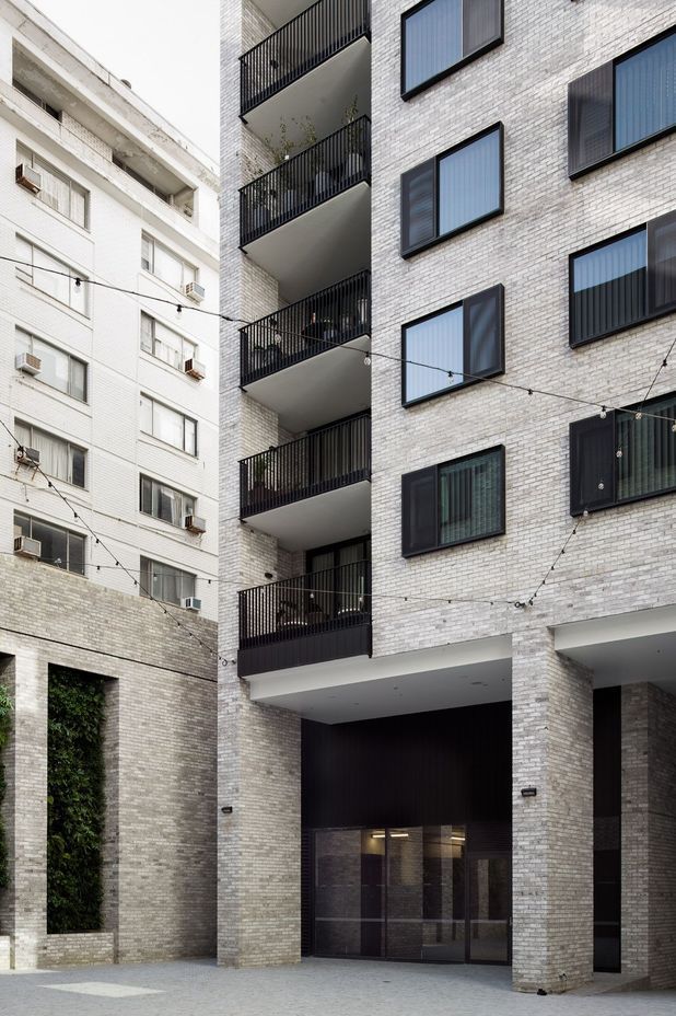 Whitton Lane by DJRD Architects in association with JCB Architects and Hutchinson | Photography by Luke Butterly