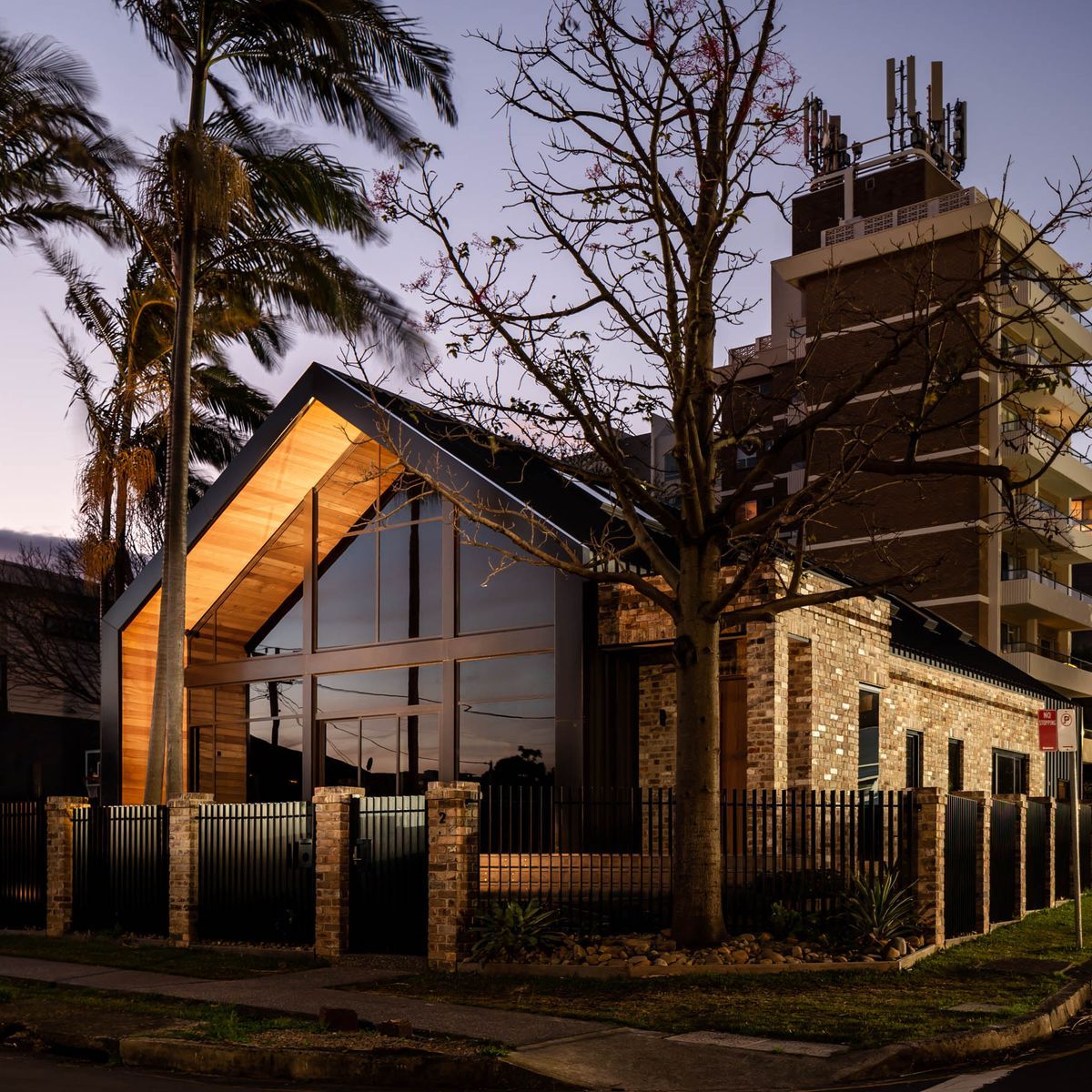 Recycled brick expresses an unexpected quiet domestic ease in inner-city Wollongong