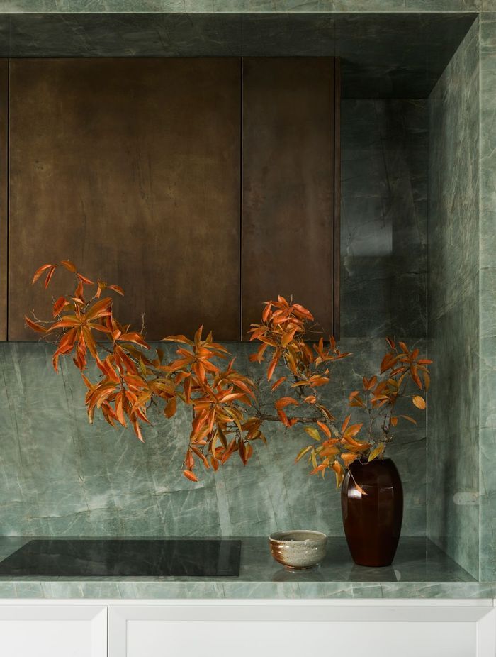 Mirror Image by Smac Studio and Van Rooijen Meyers Architects | Construction by Airth Building | Styling by Clare Delmar | Photography by Anson Smart