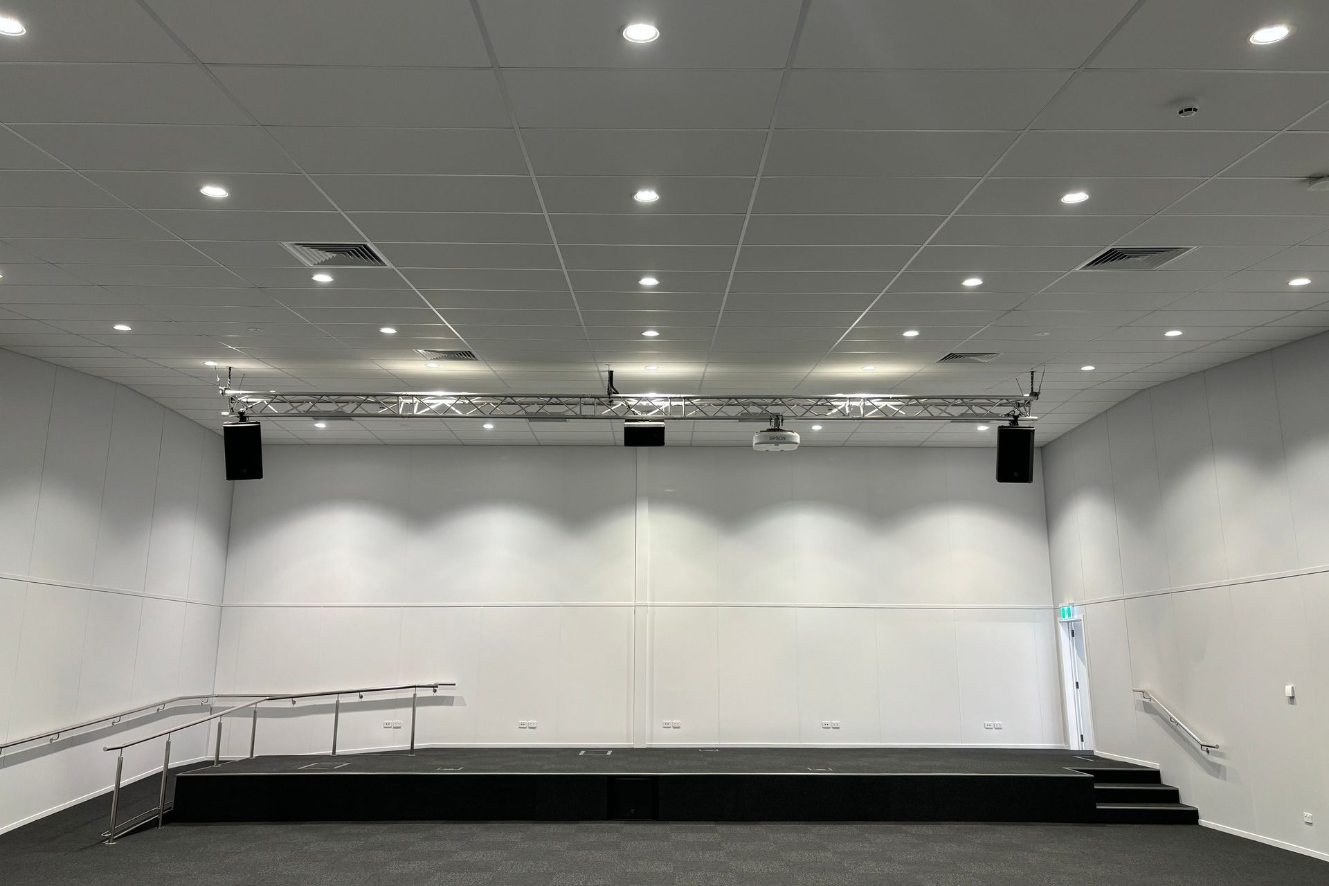 “It can be difficult to create a flawless, uniform look across large surfaces when working with paint and plaster, which is why Climateline was ideal for the auditorium’s expansive walls.”