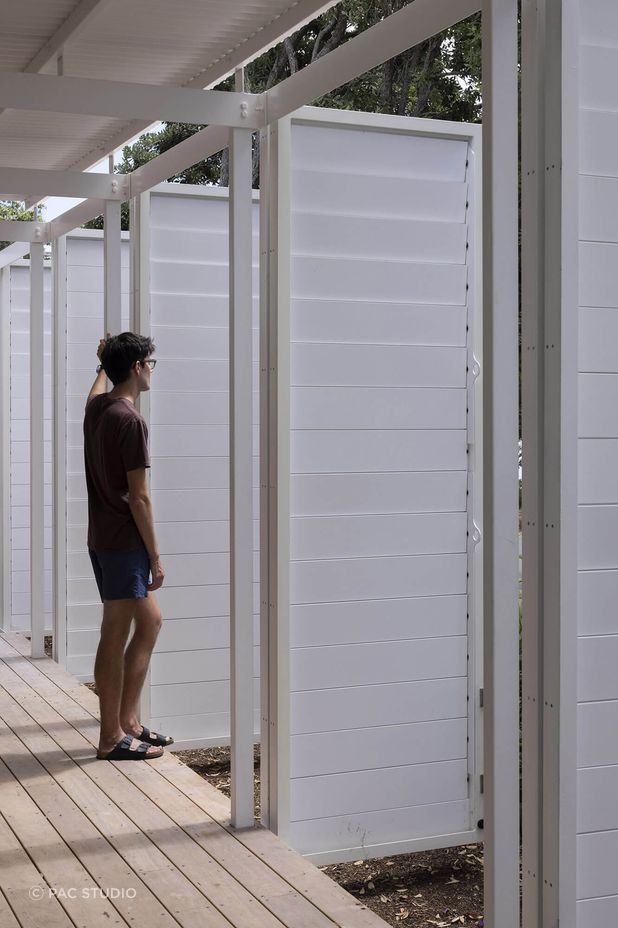 The external wall becomes a kinetic skin with louvre slots and shutter openings, allowing for manual adjustment of light, heat, and ventilation to suit the climate, view, and atmosphere.