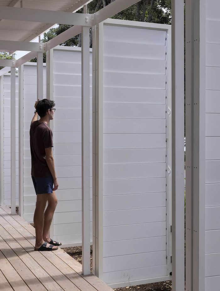 The external wall becomes a kinetic skin with louvre slots and shutter openings, allowing for manual adjustment of light, heat, and ventilation to suit the climate, view, and atmosphere.