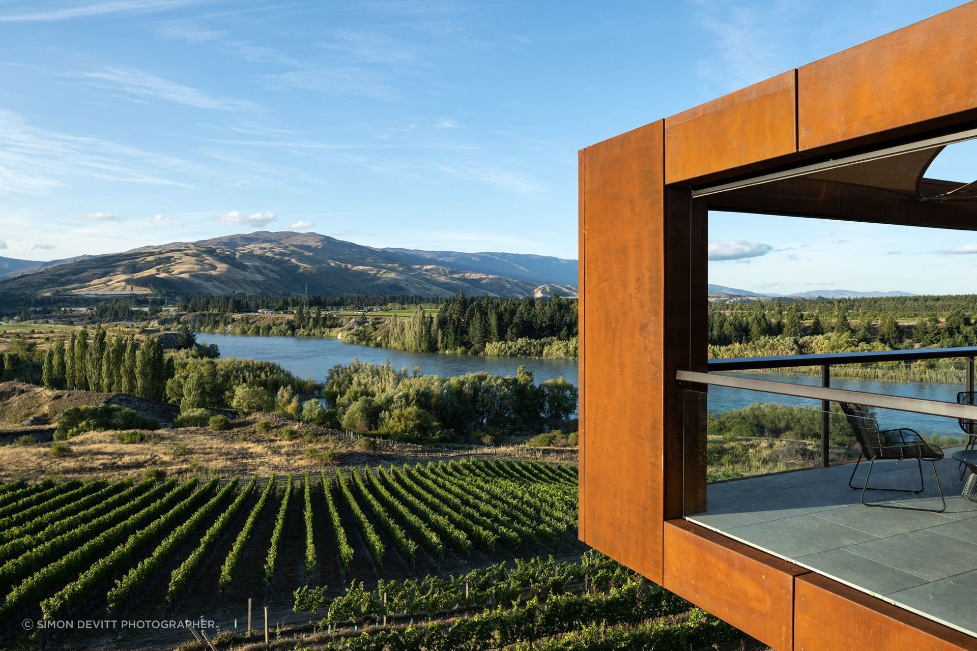 “The simplicity of the building encourages visitors to appreciate the view and surroundings. And the corten steel has such a surprising softness to it.”