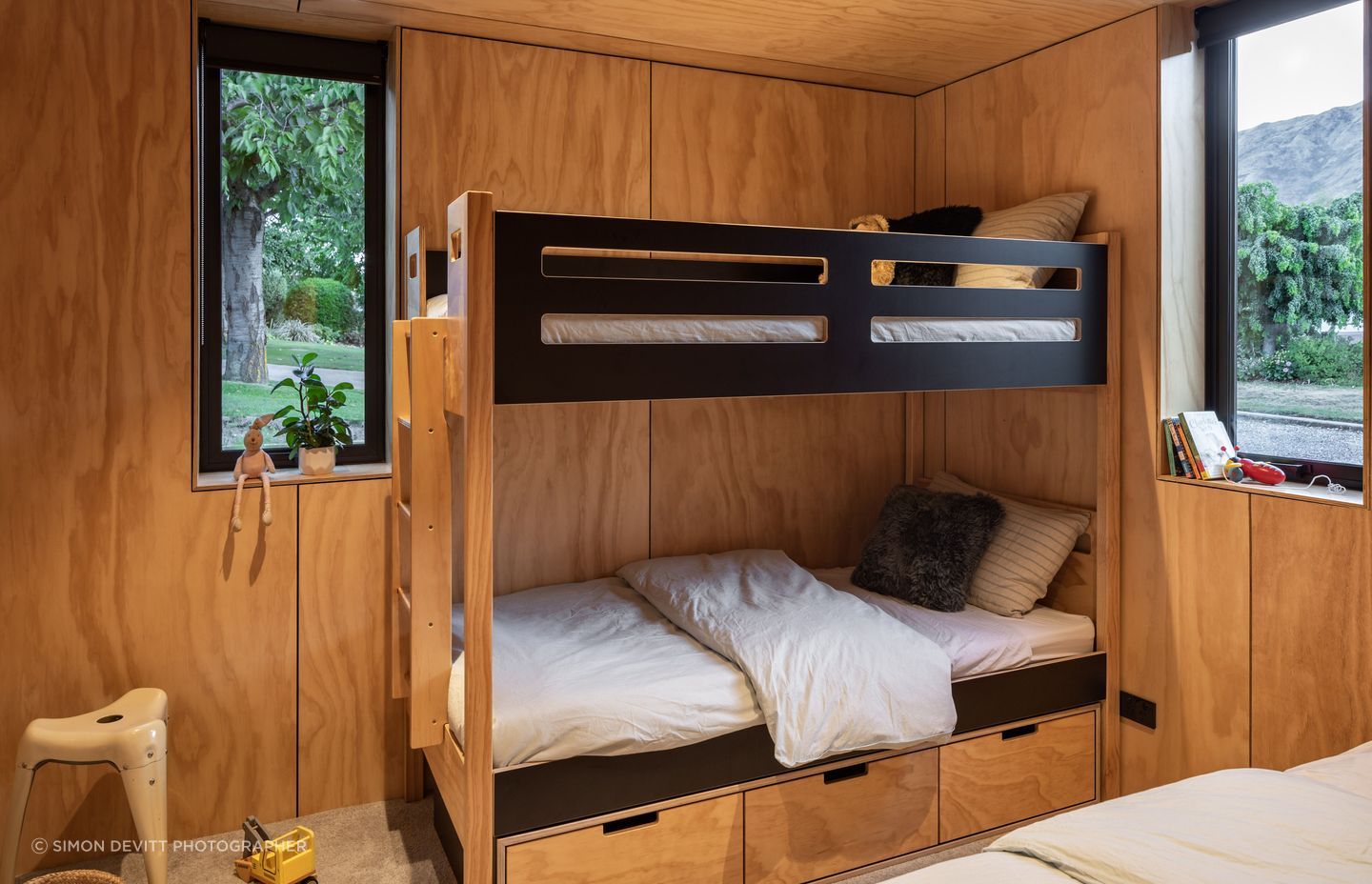 “The house is built from SIP panels, so it’s good from an insulation point of view because when you put them together you can make the construction relatively airtight,” says Barry. “We also have a thermally broken floor slab so it’s all quite efficient thermally. It's not a very big space, so it doesn't need a lot to heat it and it tends to retain the heat quite well.”