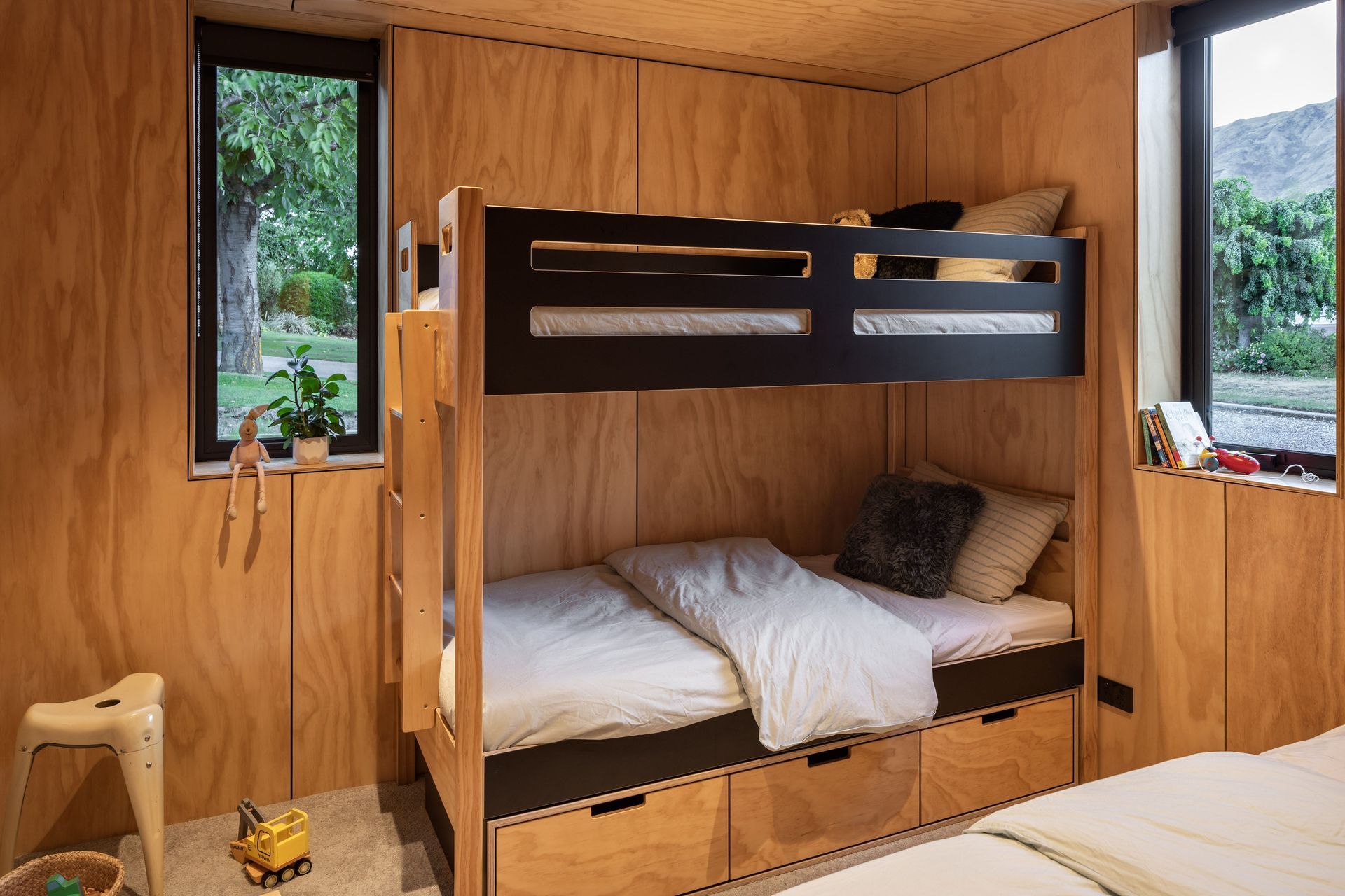 “The house is built from SIP panels, so it’s good from an insulation point of view because when you put them together you can make the construction relatively airtight,” says Barry. “We also have a thermally broken floor slab so it’s all quite efficient thermally. It's not a very big space, so it doesn't need a lot to heat it and it tends to retain the heat quite well.”