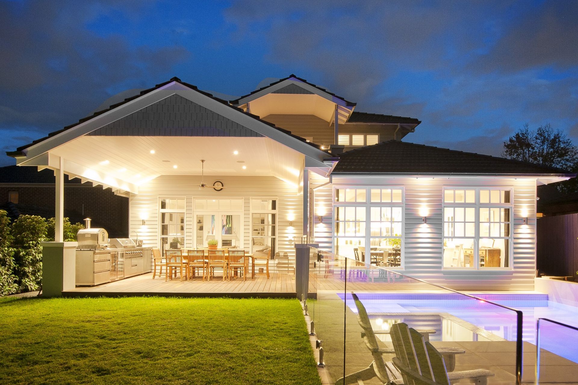 A great example of well-designed outdoor lighting at this magnificent Californian Bungalow in Balwyn, Melbourne