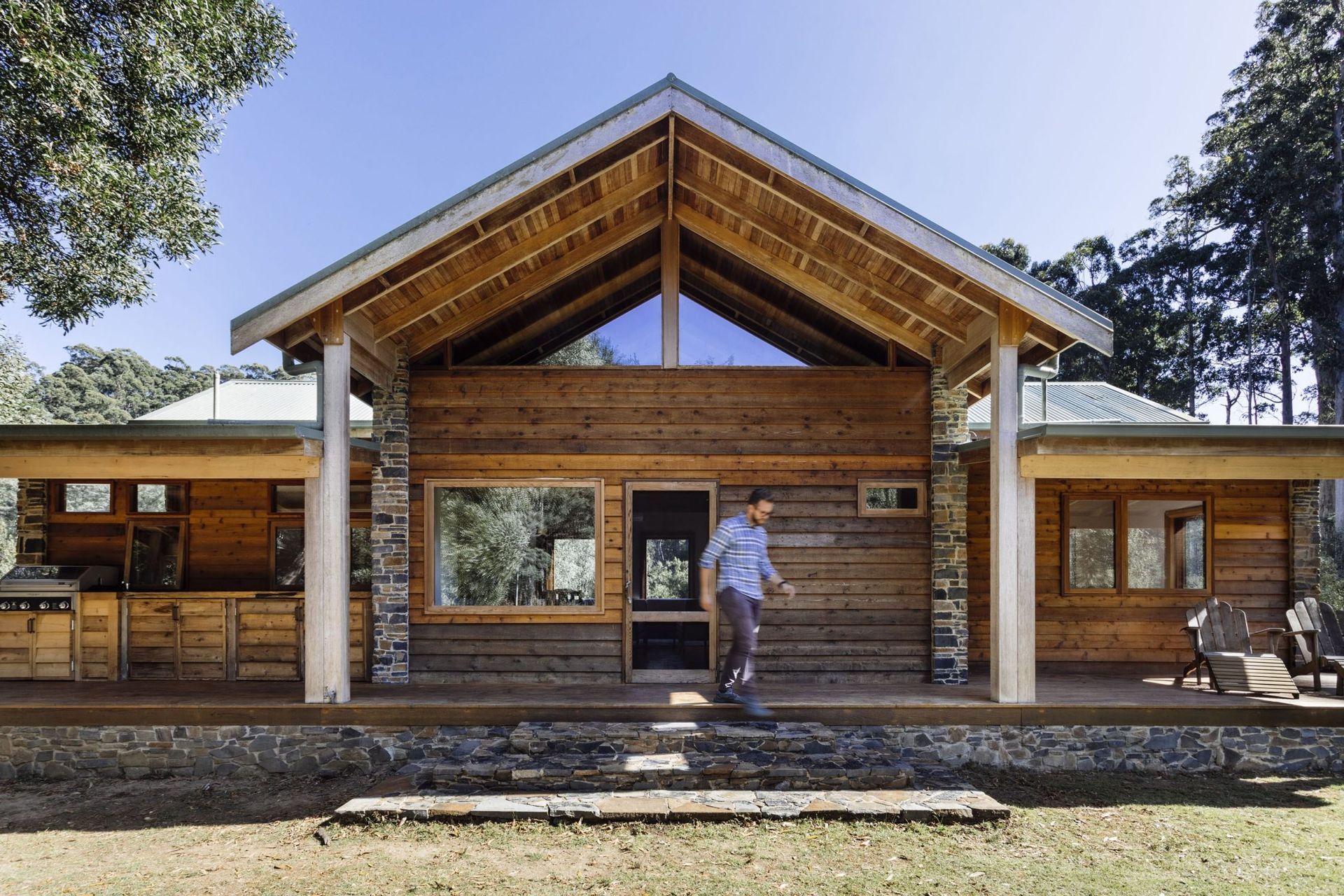 Blackwood Rest by Bijl Architecture | Photography by Adam Gibson